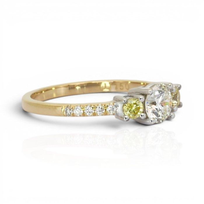0.93 Carat IGI Certified Natural Diamond 18K Yellow And White Gold 3-Stone Ring