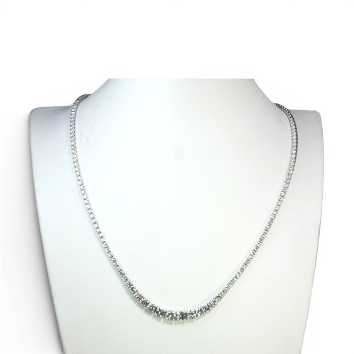7.03 Carats IGI Certified Natural Diamond 18K White Gold Necklace