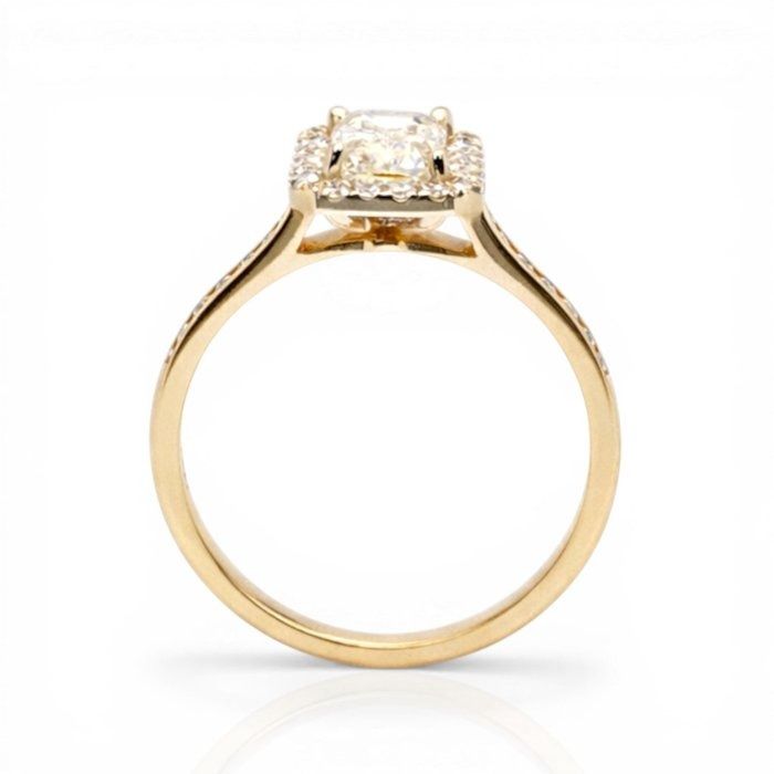 1.31 Carat IGI Certified 18K Yellow Gold Halo Ring