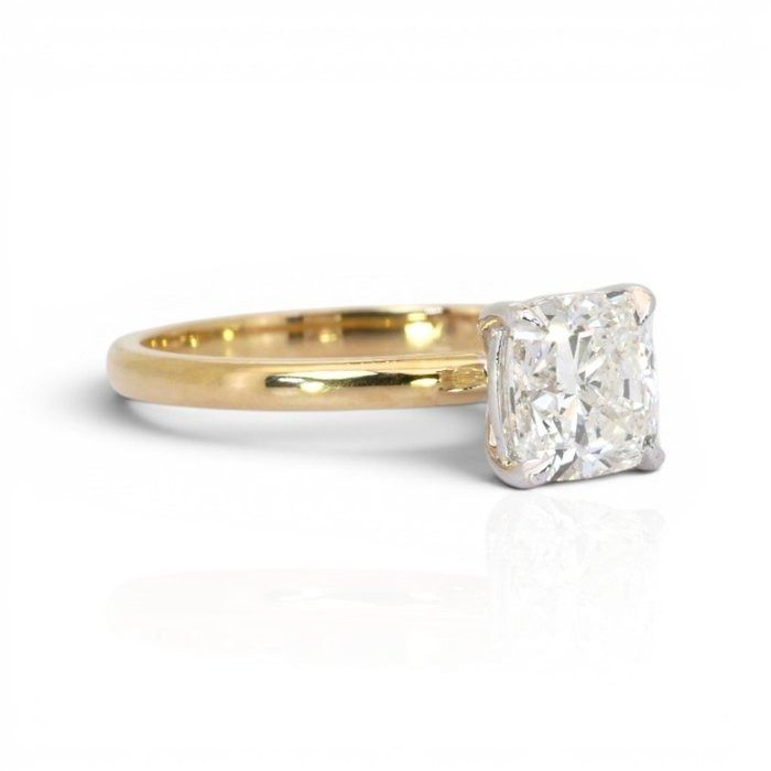 1.52 Carats IGI Certified Natural Diamond 18K Yellow And White Gold Solitaire Ring
