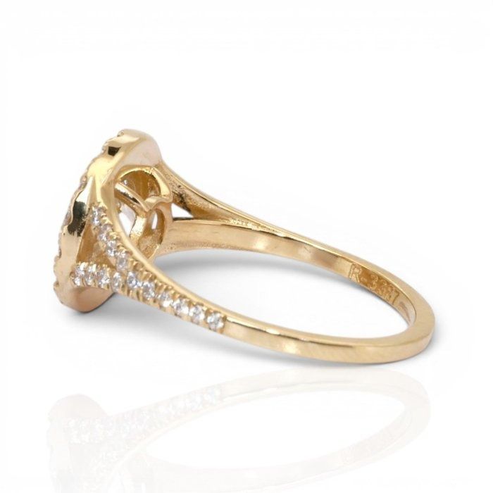 1,89 Karat IGI zertifizierter Naturdiamant 18K Gelbgold Halo Ring