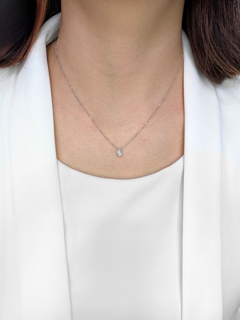 Polished 0.28ct Natural Diamond 18K White Gold Solitaire Necklace