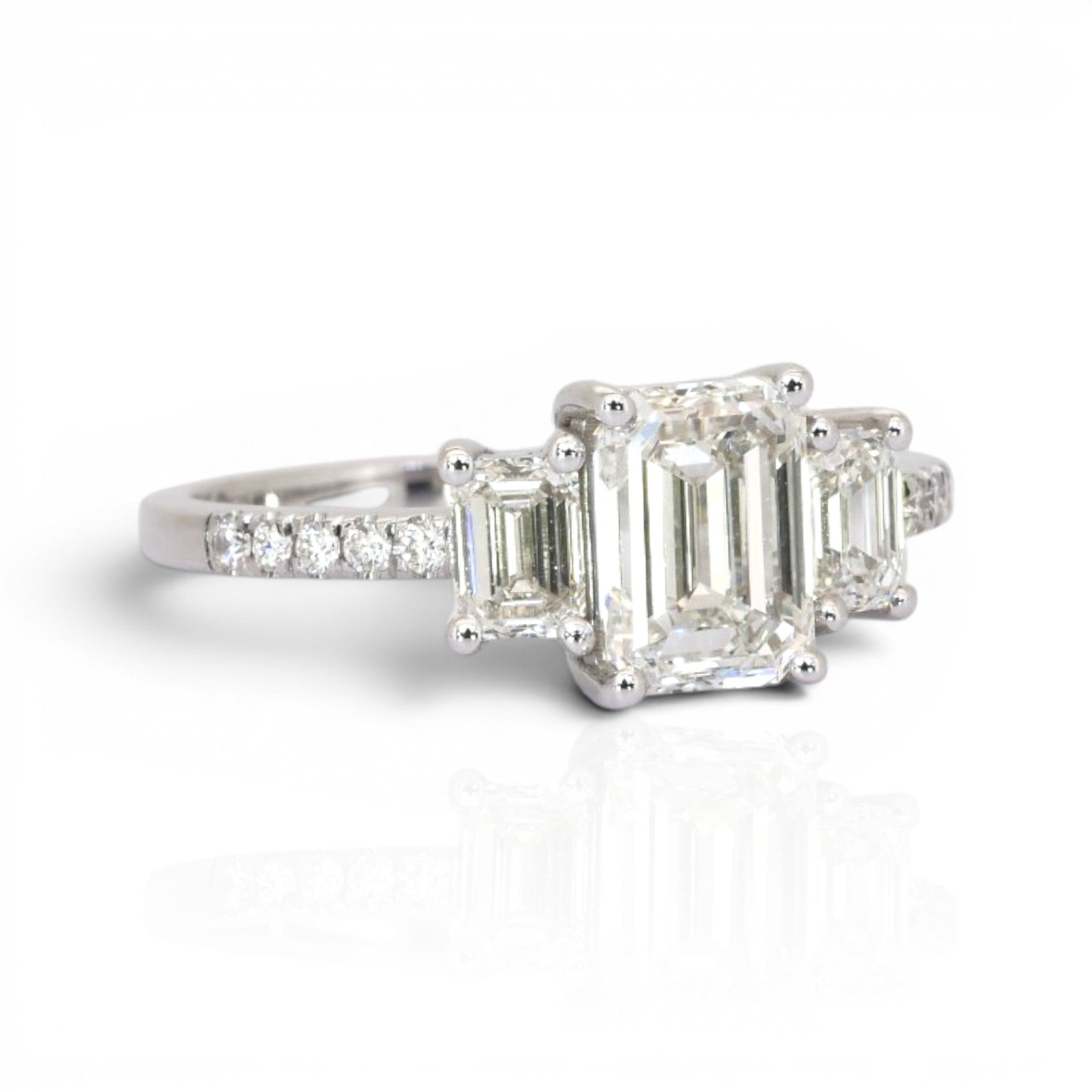 2.22 Carats IGI Certified Natural Diamond 18K White Gold 3-Stone Ring