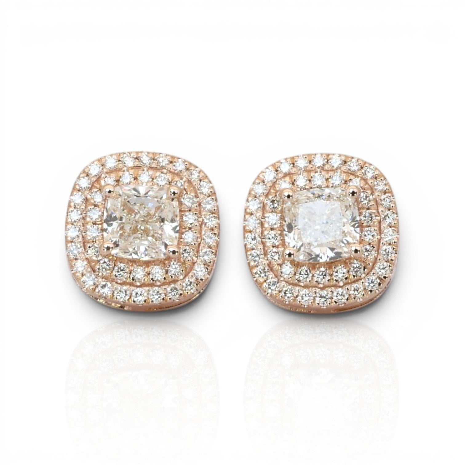2.62 Carats IGI Certified Natural Diamonds 18k Rose Gold Stud Earrings