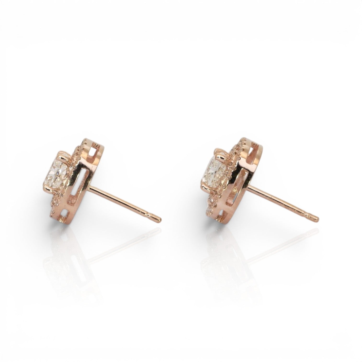 2.62 Carats IGI Certified Natural Diamonds 18k Rose Gold Stud Earrings