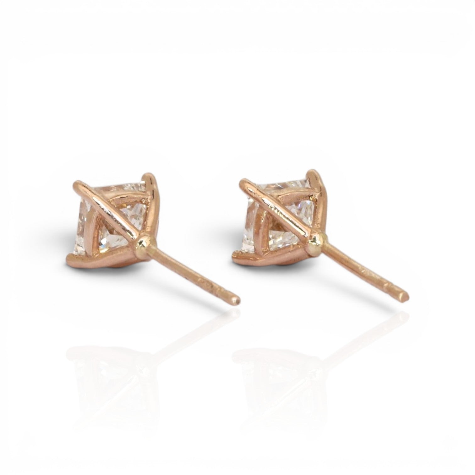 2.02 Carats IGI Certified Natural Diamond 18K Rose Gold Stud Earrings