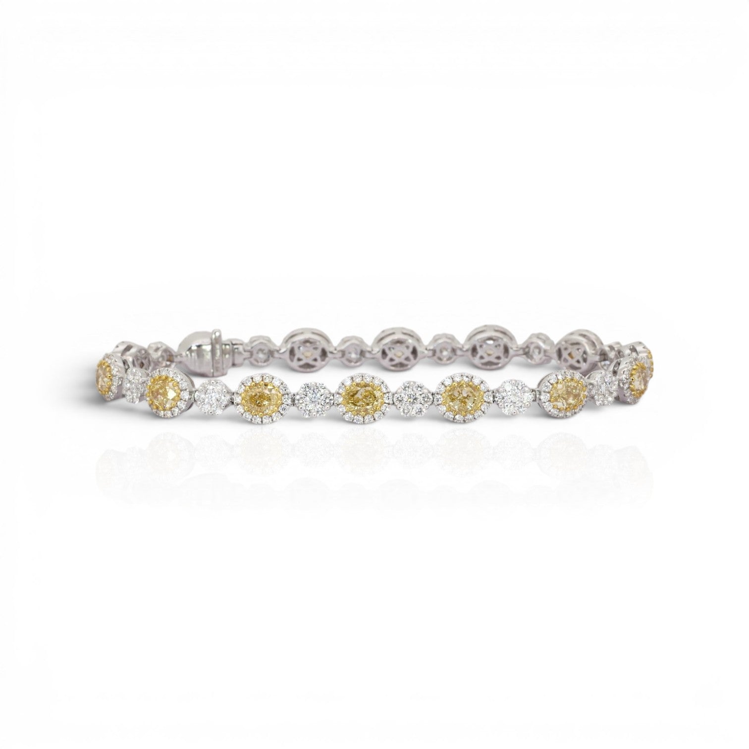 13.64 Carats IGI Certified Natural Diamonds 18k White Gold Bracelet