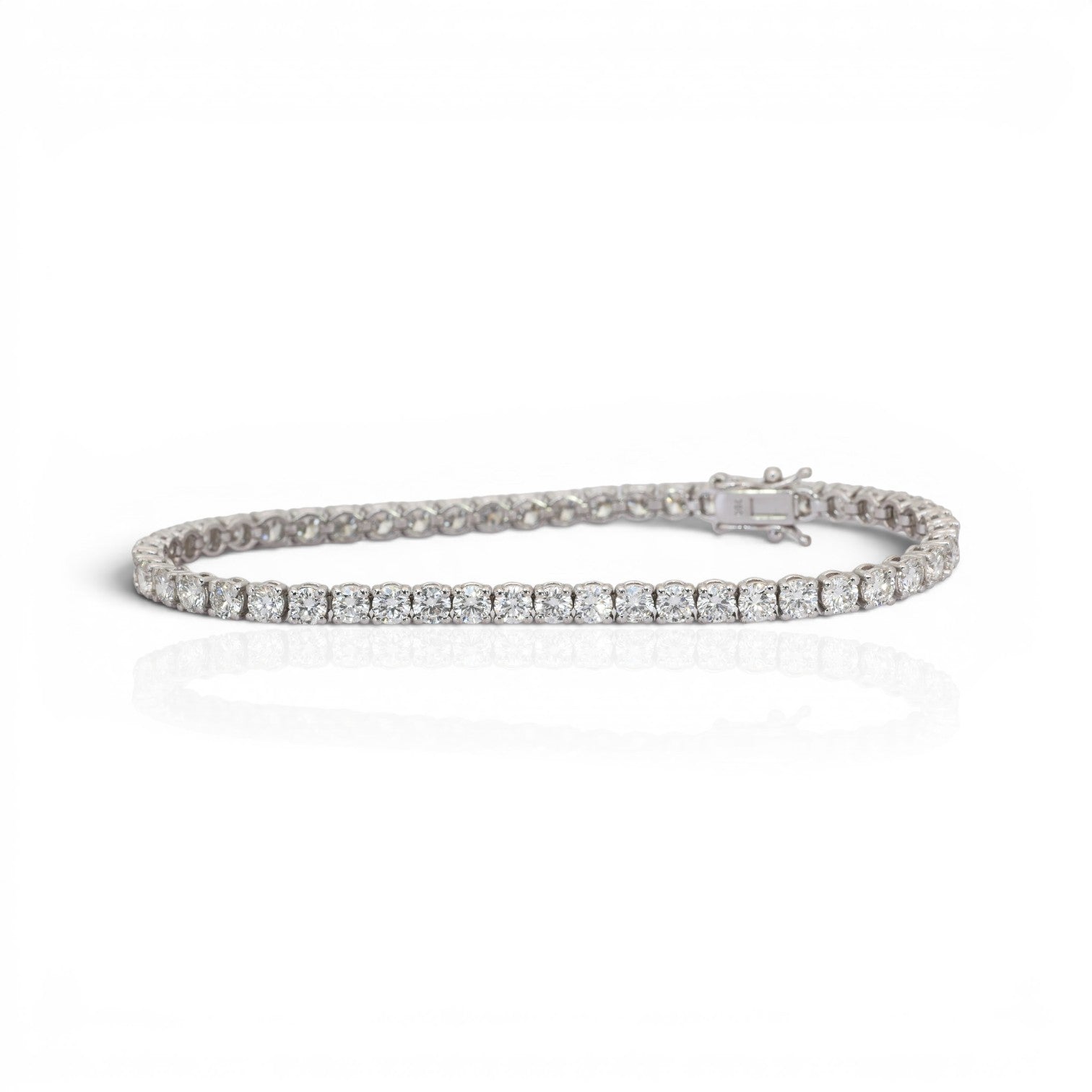 6.96 Carats IGI Certified Natural Diamonds 18k White Gold Tennis Bracelet