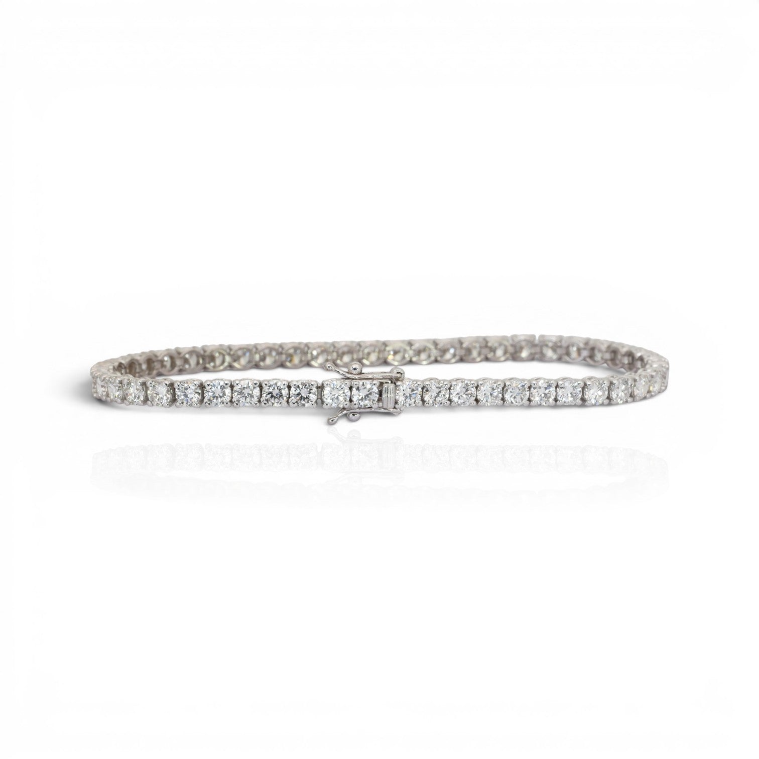 6.96 Carats IGI Certified Natural Diamonds 18k White Gold Tennis Bracelet