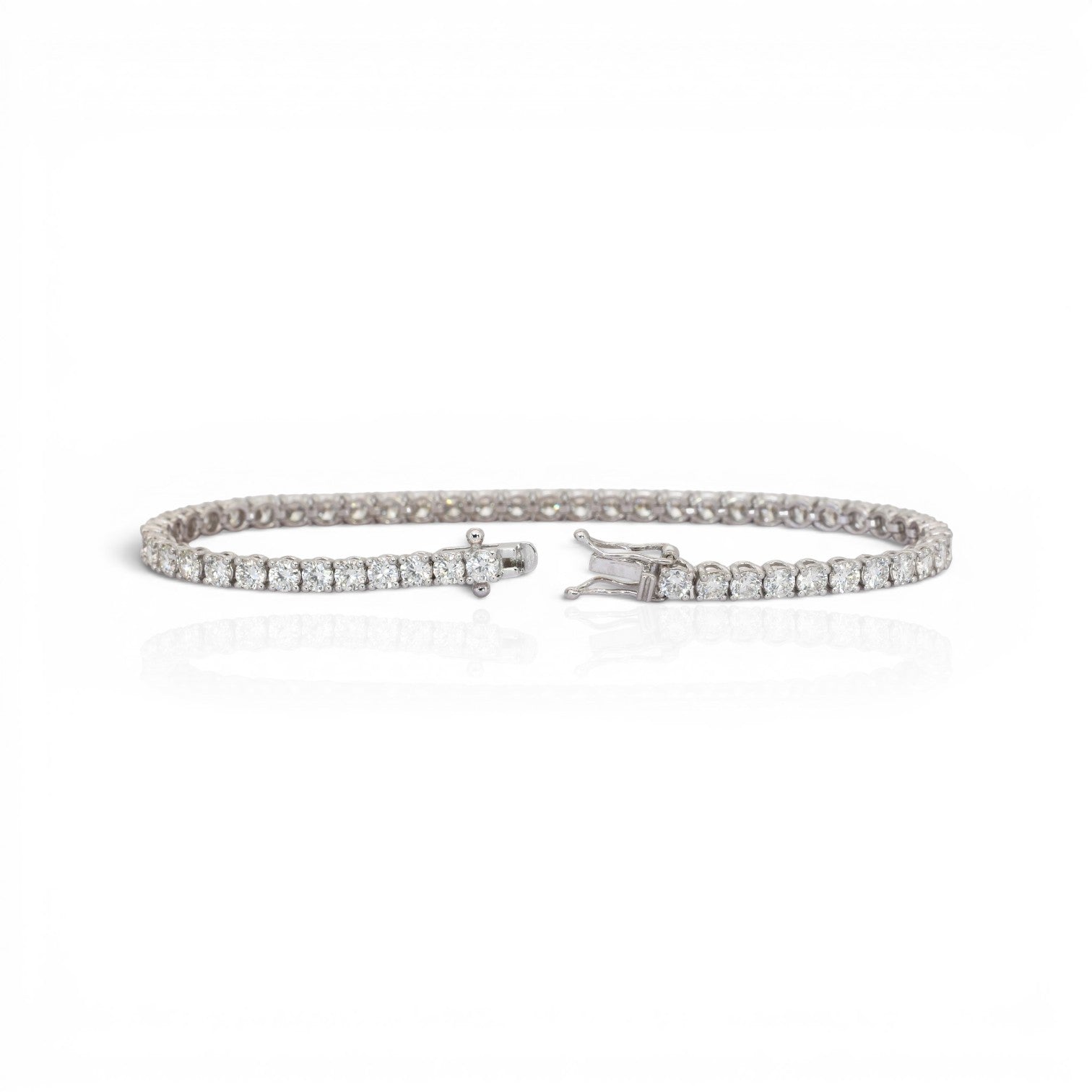 6.02 Carats IGI Certified Natural Diamonds 18k White Gold Tennis Bracelet