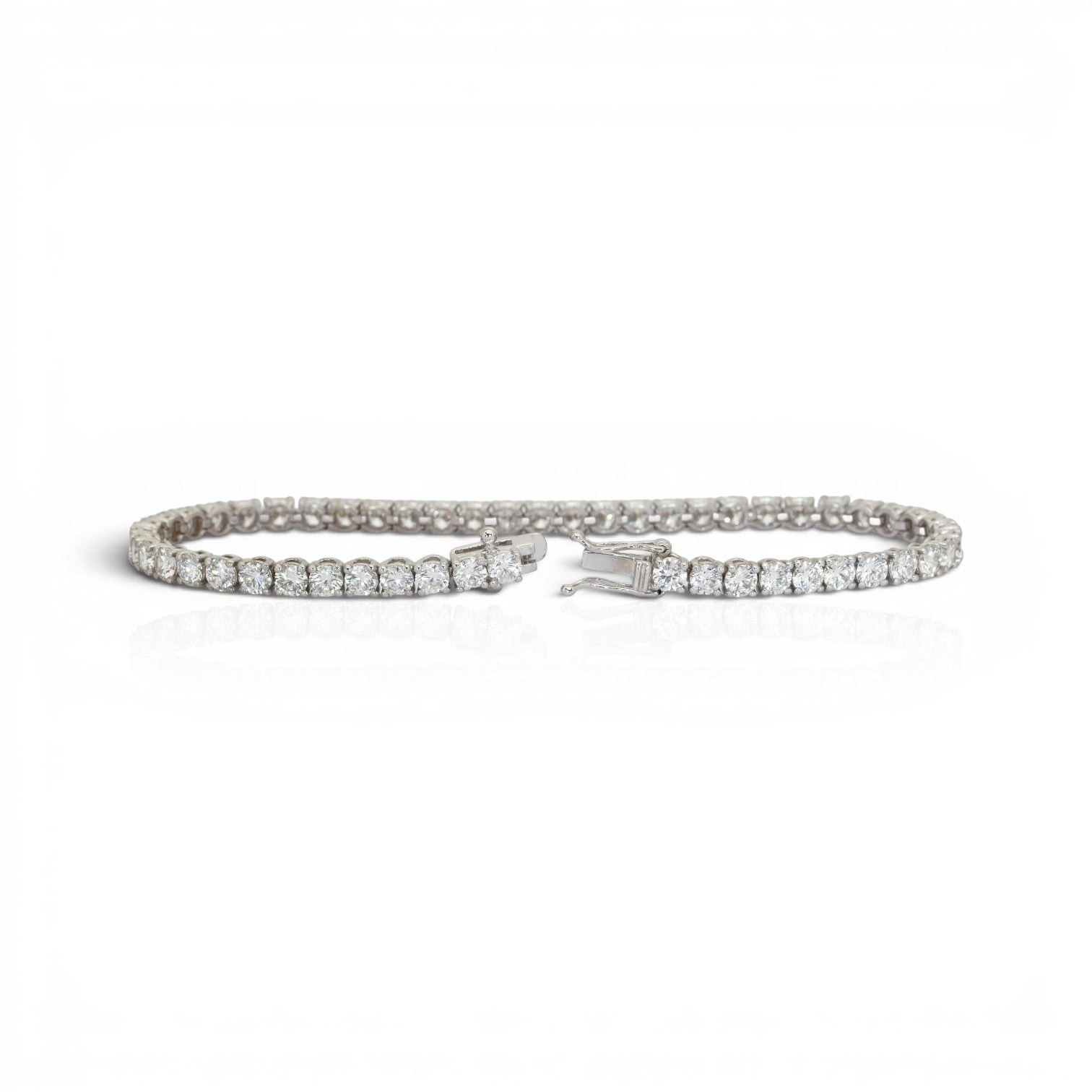 6.01 Carats IGI Certified Natural Diamonds 18k White Gold Tennis Bracelet