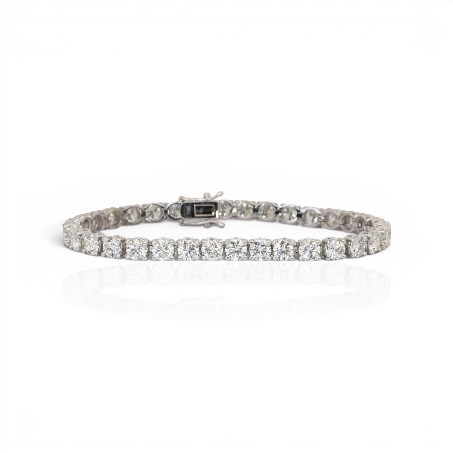 13.96 Carats IGI Certified Natural Diamonds 18k White Gold Tennis Bracelet