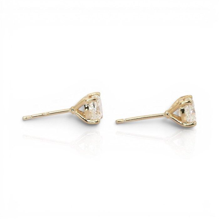 2.02 Carats GCI Certified Natural Diamond 18K Yellow Gold Stud Earrings