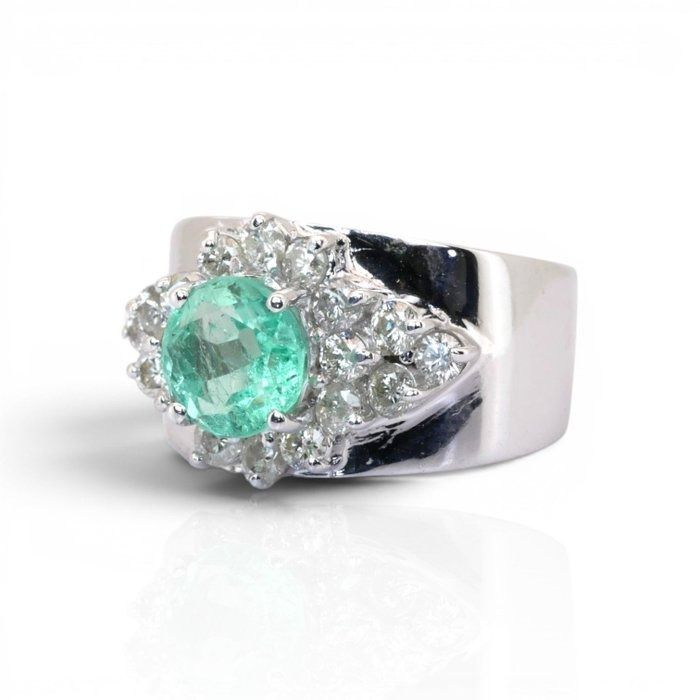 2.18 Carat IGI Certified Emerald And Natural Diamond 14K White Gold Cocktail Ring