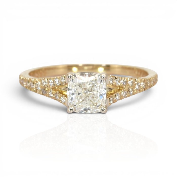 1.19 Carats IGI Certified Natural Diamond 18K Yellow Gold Pave Ring