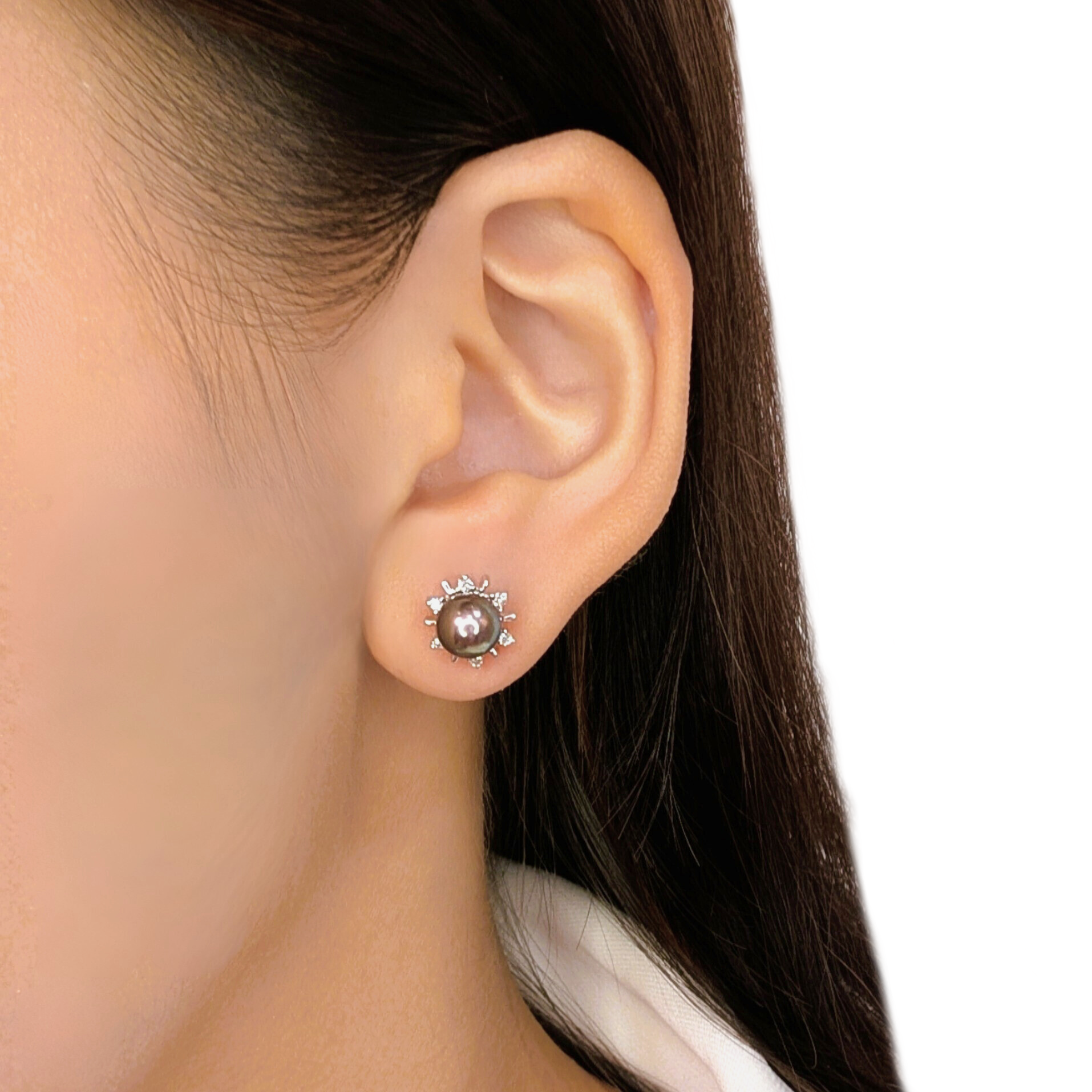 Luminous 0.30ct Natural Diamond & Freshwater Pearl in 18K White Gold Stud Earrings