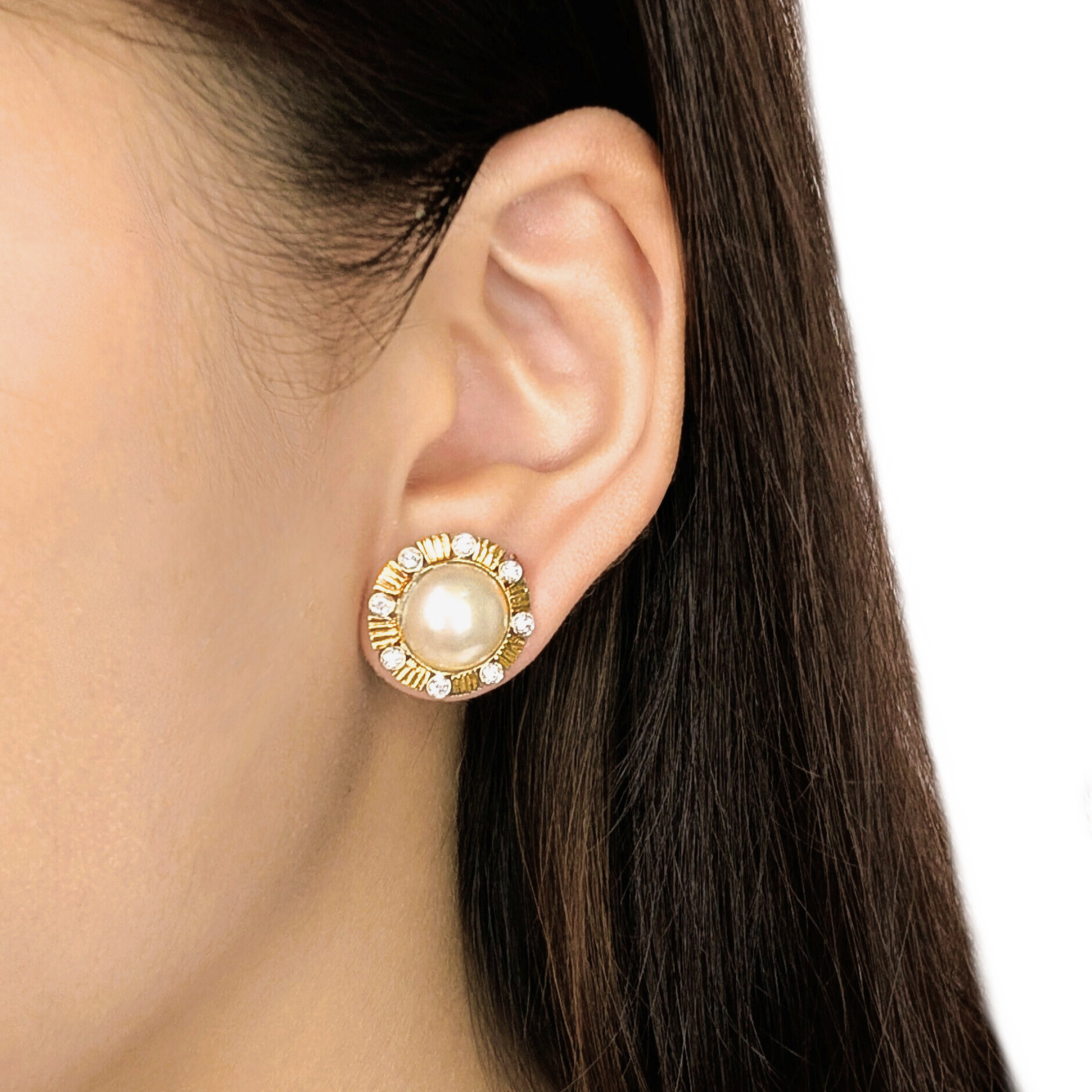 Luminous 0.32ct Natural Diamond & 10mm South Sea Pearl 18K Yellow Gold Earrings