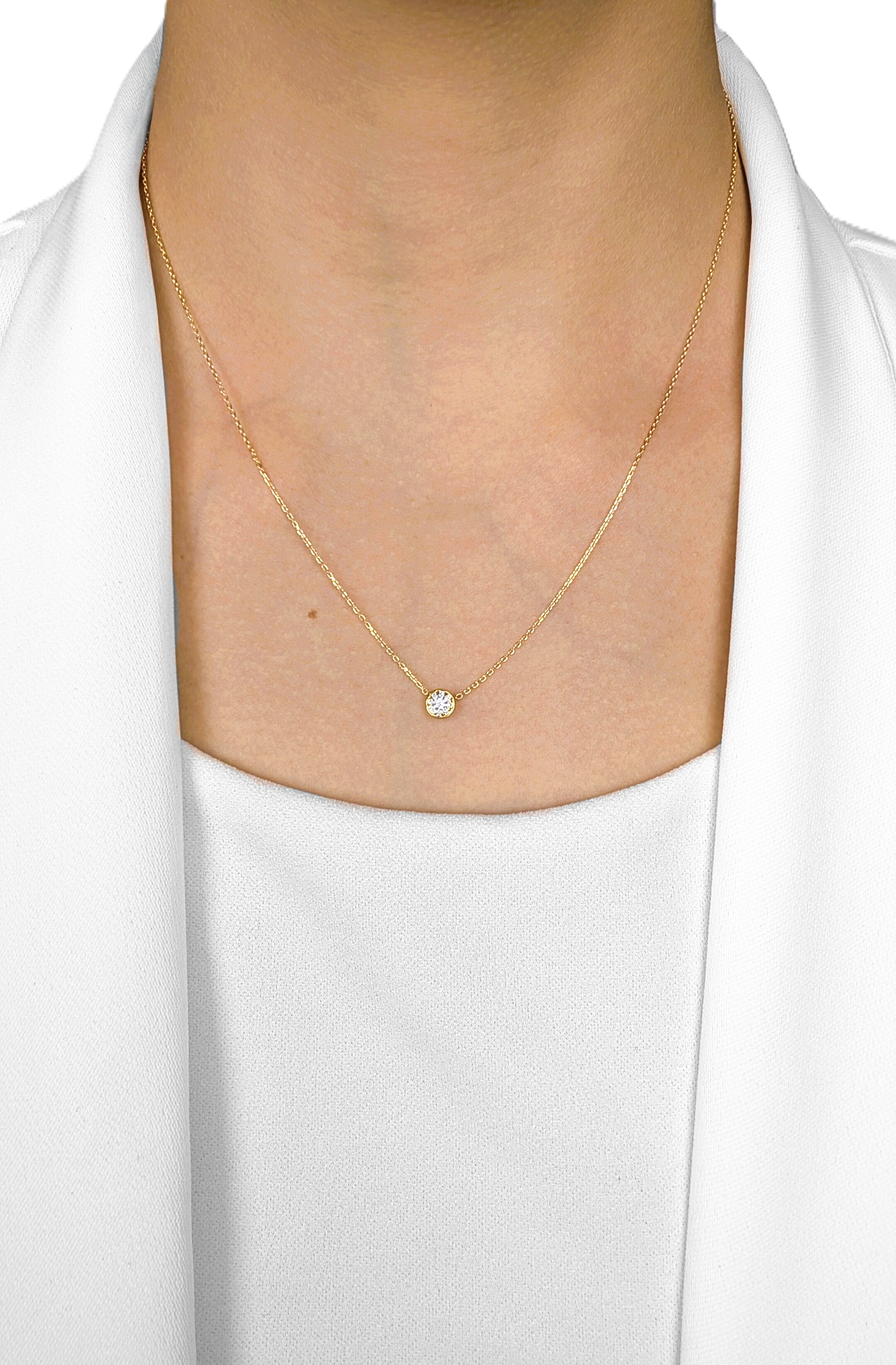 Delicate 0.10ct Natural Diamond Necklace in 18K Yellow Gold