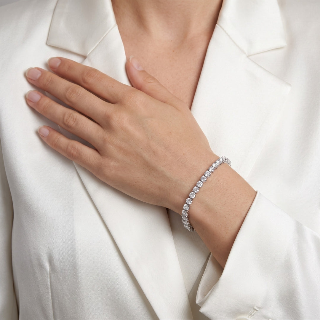 11.88 Carats IGI Certified Natural Diamonds 18k White Gold Tennis Bracelet