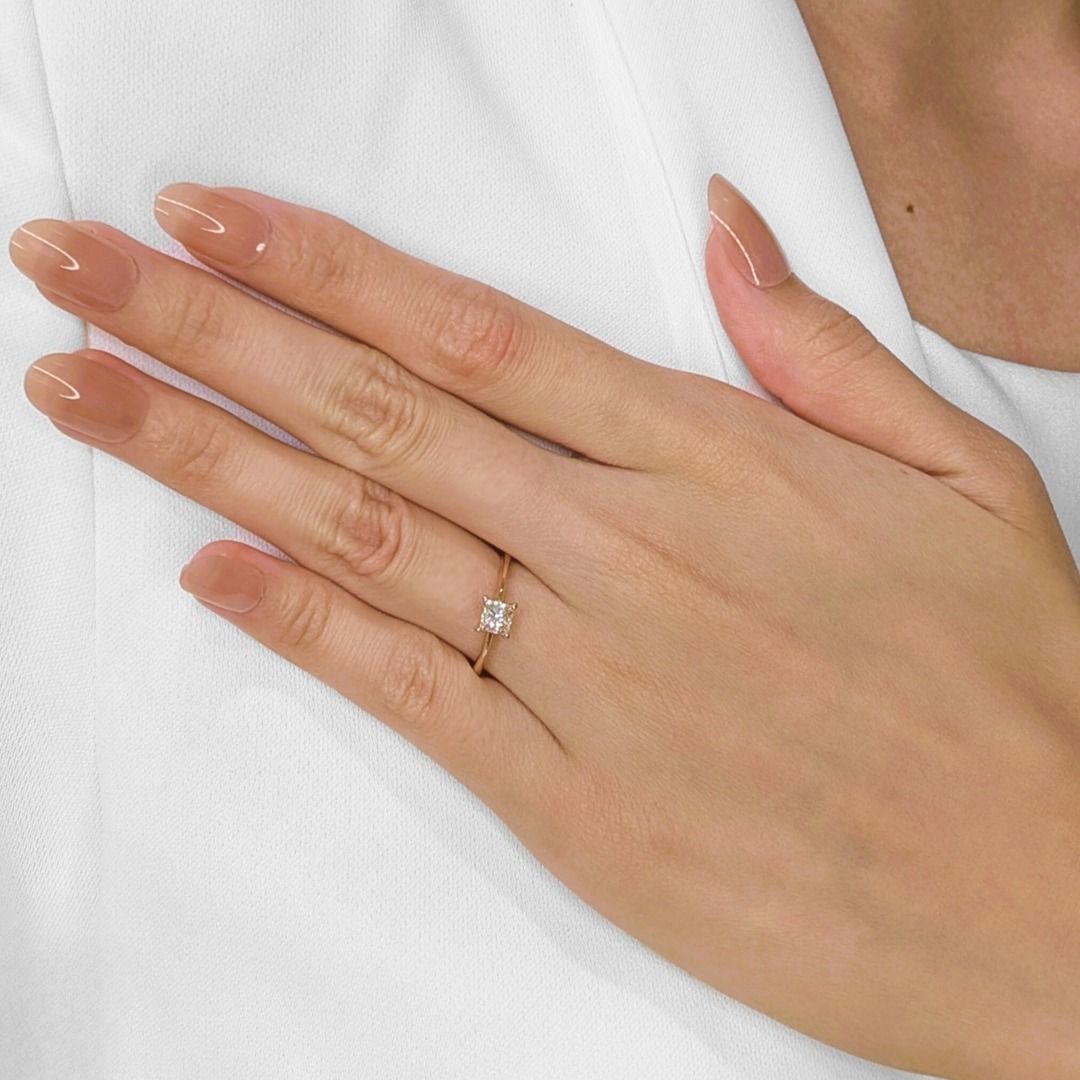 Elegant 0.40ct Princess-Cut Diamond Ring in 18K Rose Gold