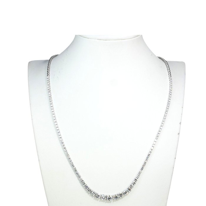 7.02 Carats IGI Certified Natural Diamond 18K White Gold Necklace