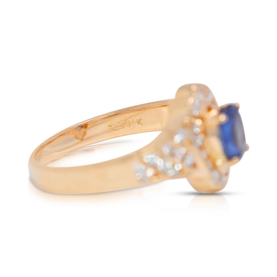 Elegant 0.62ct Sapphire & Natural Diamonds Ring in 18K Yellow Gold
