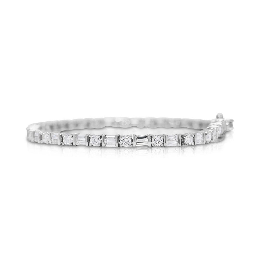 Elegant 2.53ct Natural Diamond Bracelet in 18K White Gold