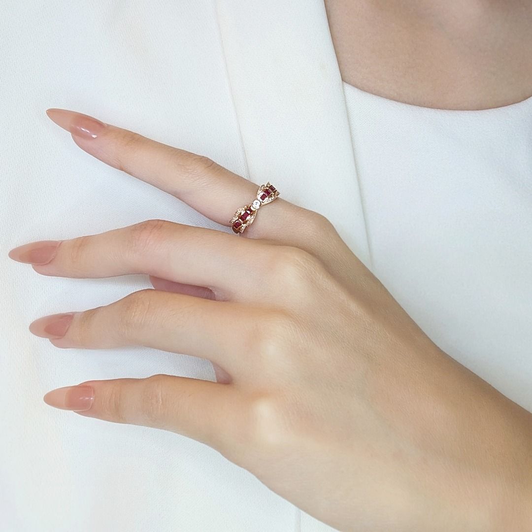 Charming 0.73ct Ruby and Natural Diamonds Ribbon Ring in 18K Rose Gold