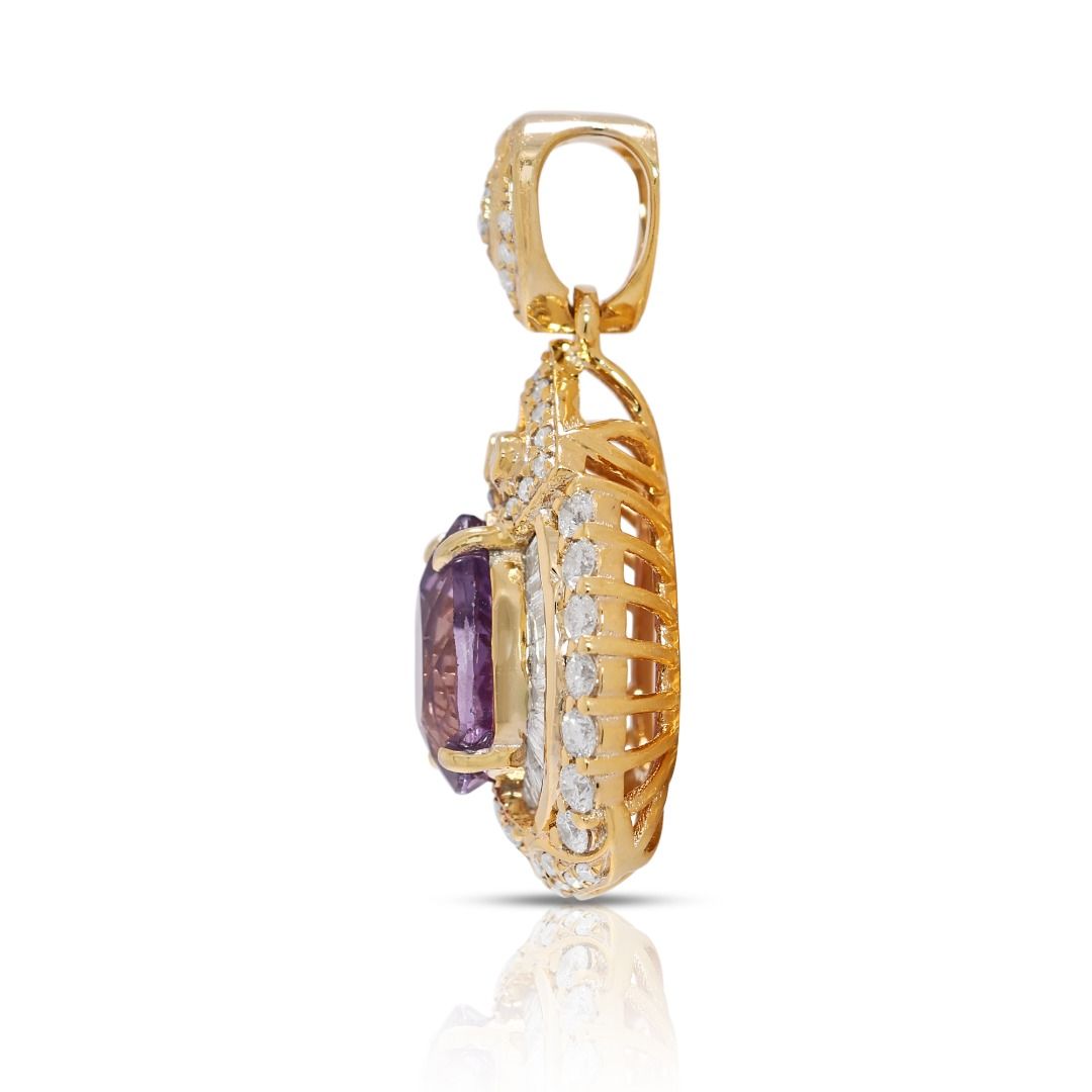 Enchanting 1.14ct Purple Sapphire and Natural Diamonds Pendant in 18K Yellow Gold