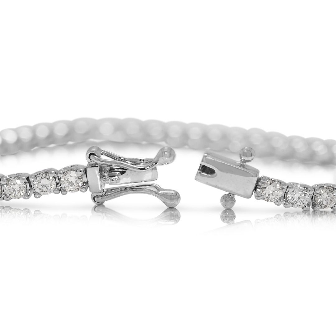 Exquisite 1.75ct Natural Diamonds Bracelet in 18K White Gold
