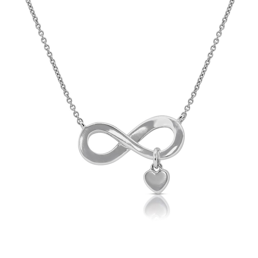 Sophisticated Quarter Carat Natural Diamond Necklace in 18K White Gold