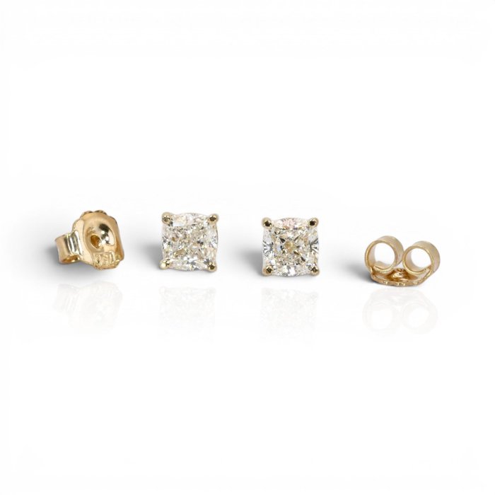 2.01 Carats IGI Certified Natural Diamond 18K Yellow Gold Stud Earrings