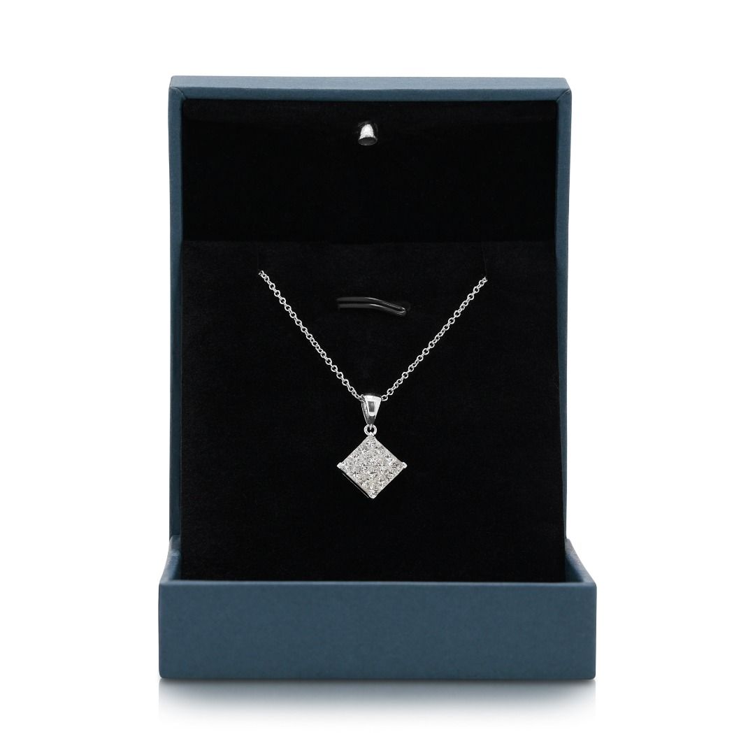 Stunning 0.96 Natural Diamond Necklace in 18K White Gold