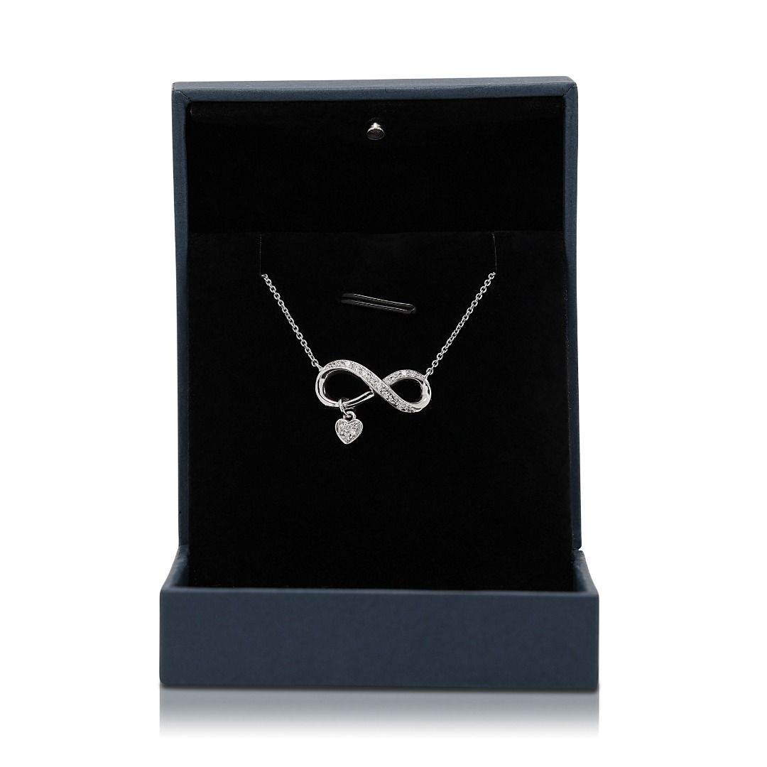 Sophisticated Quarter Carat Natural Diamond Necklace in 18K White Gold