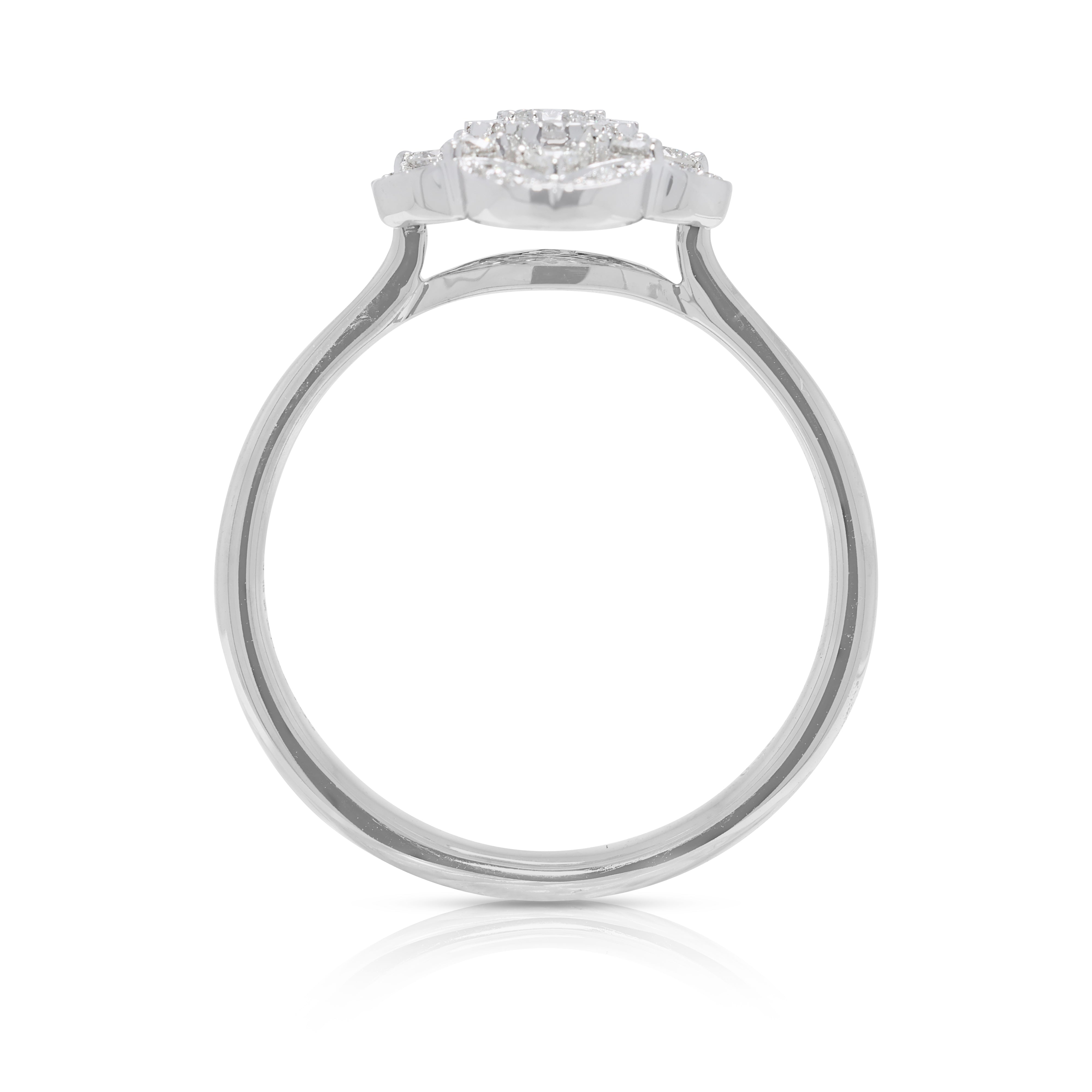 Sparkling 0.28ct Natural Diamond Four-Leaf Clover Cluster 18K White Gold Ring  (Unworn)