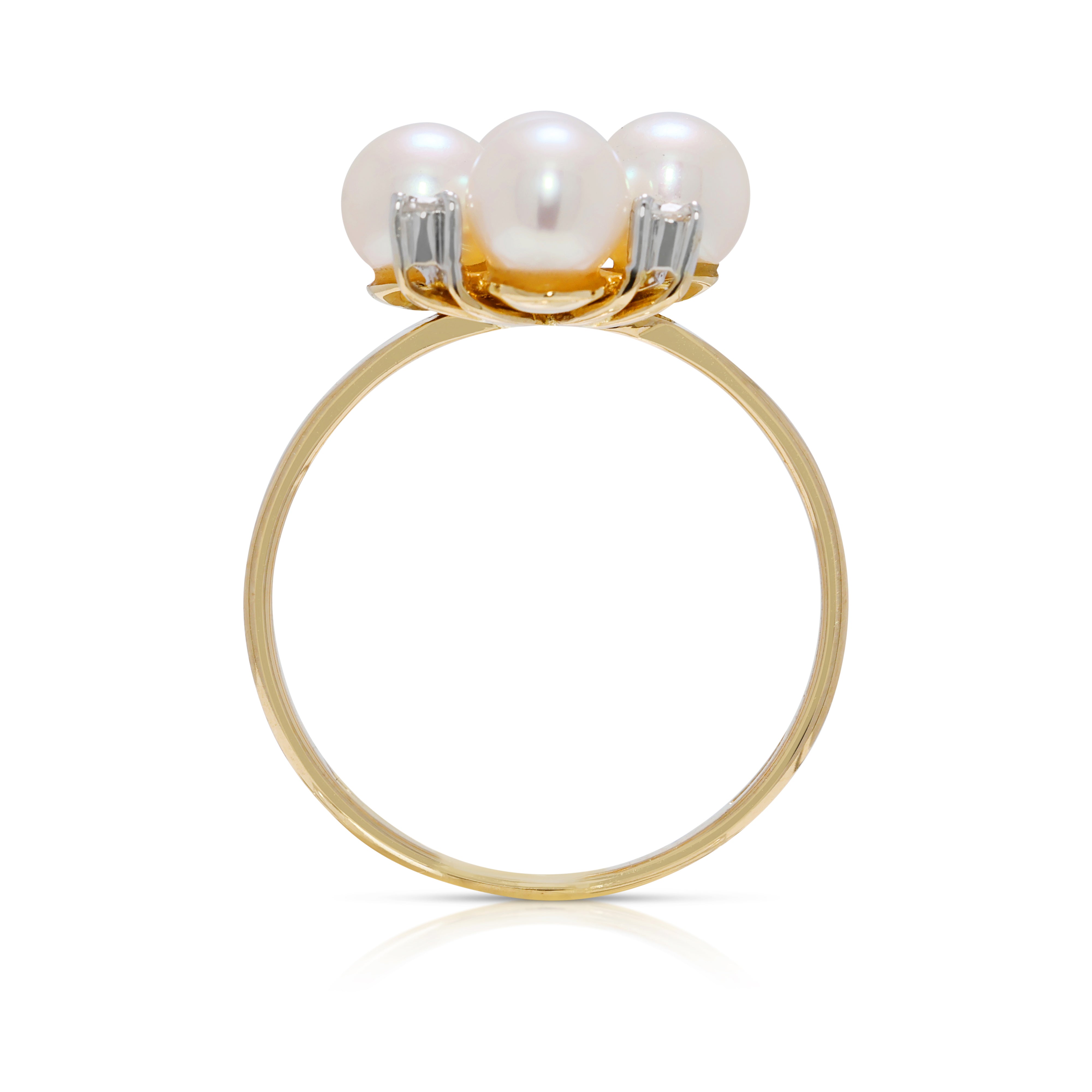 Luminous 5mm Akoya Pearl & 0.1ct Natural Diamond Cluster Ring in 18K Yellow Gold (New)