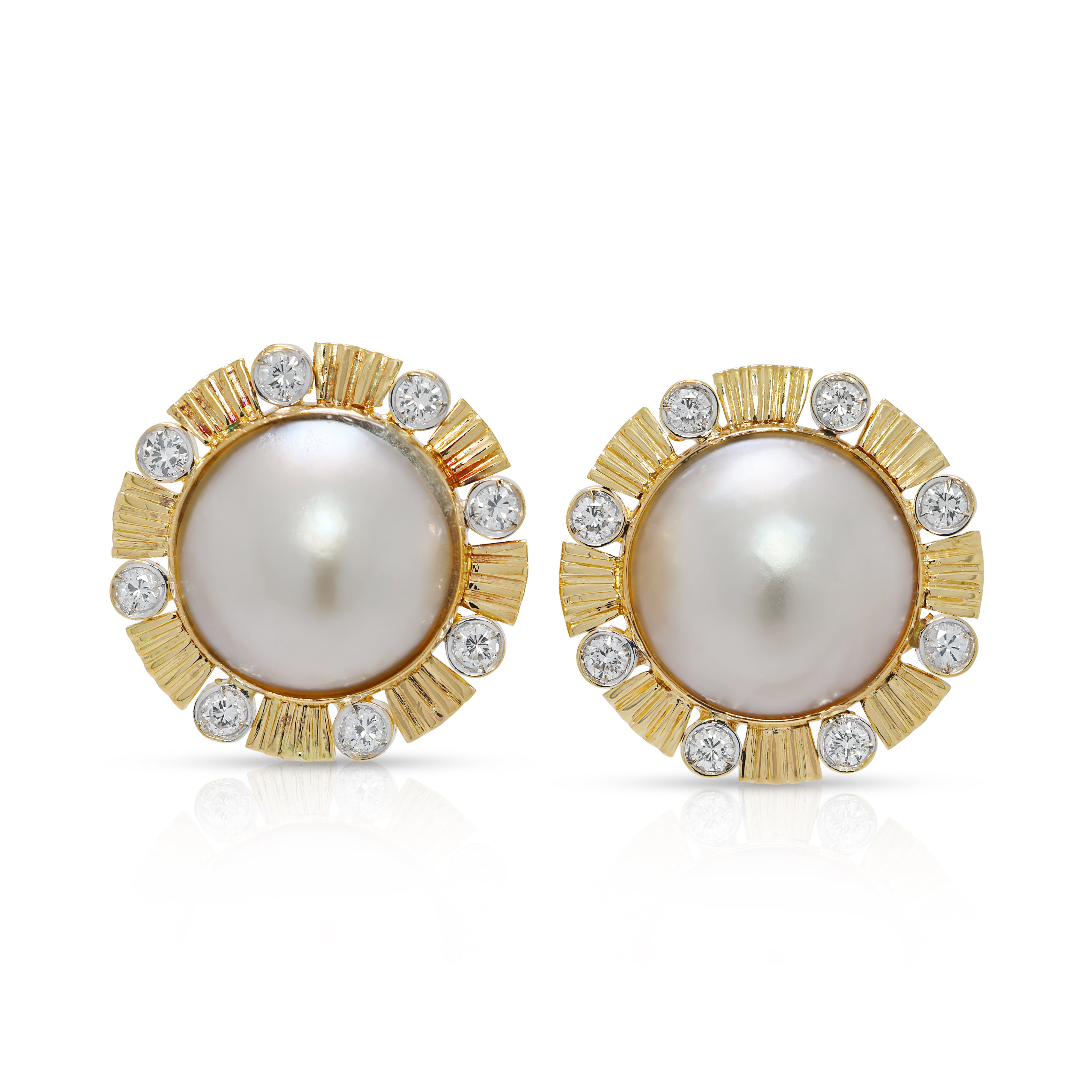 Luminous 0.32ct Natural Diamond & 10mm South Sea Pearl 18K Yellow Gold Earrings