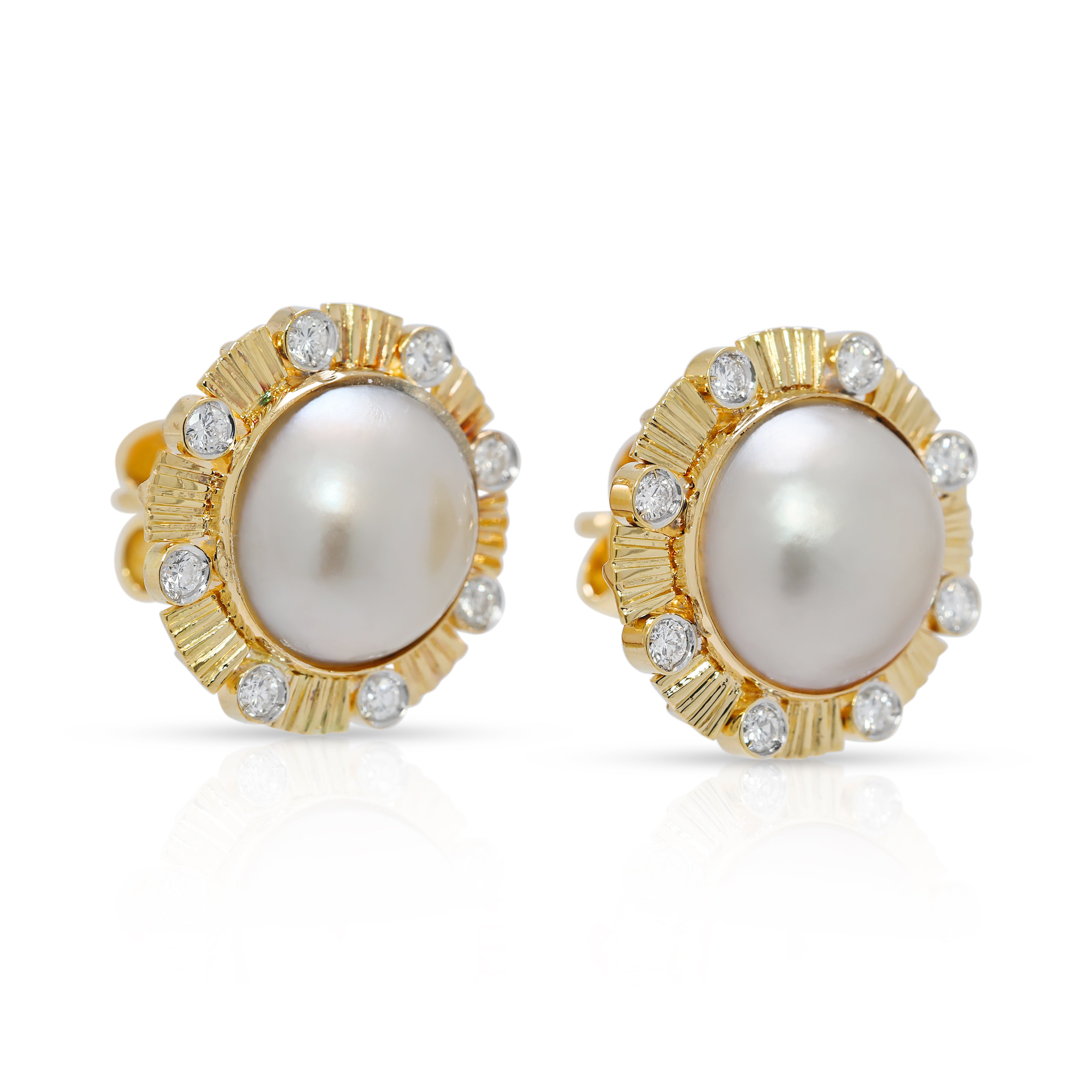 Luminous 0.32ct Natural Diamond & 10mm South Sea Pearl 18K Yellow Gold Earrings
