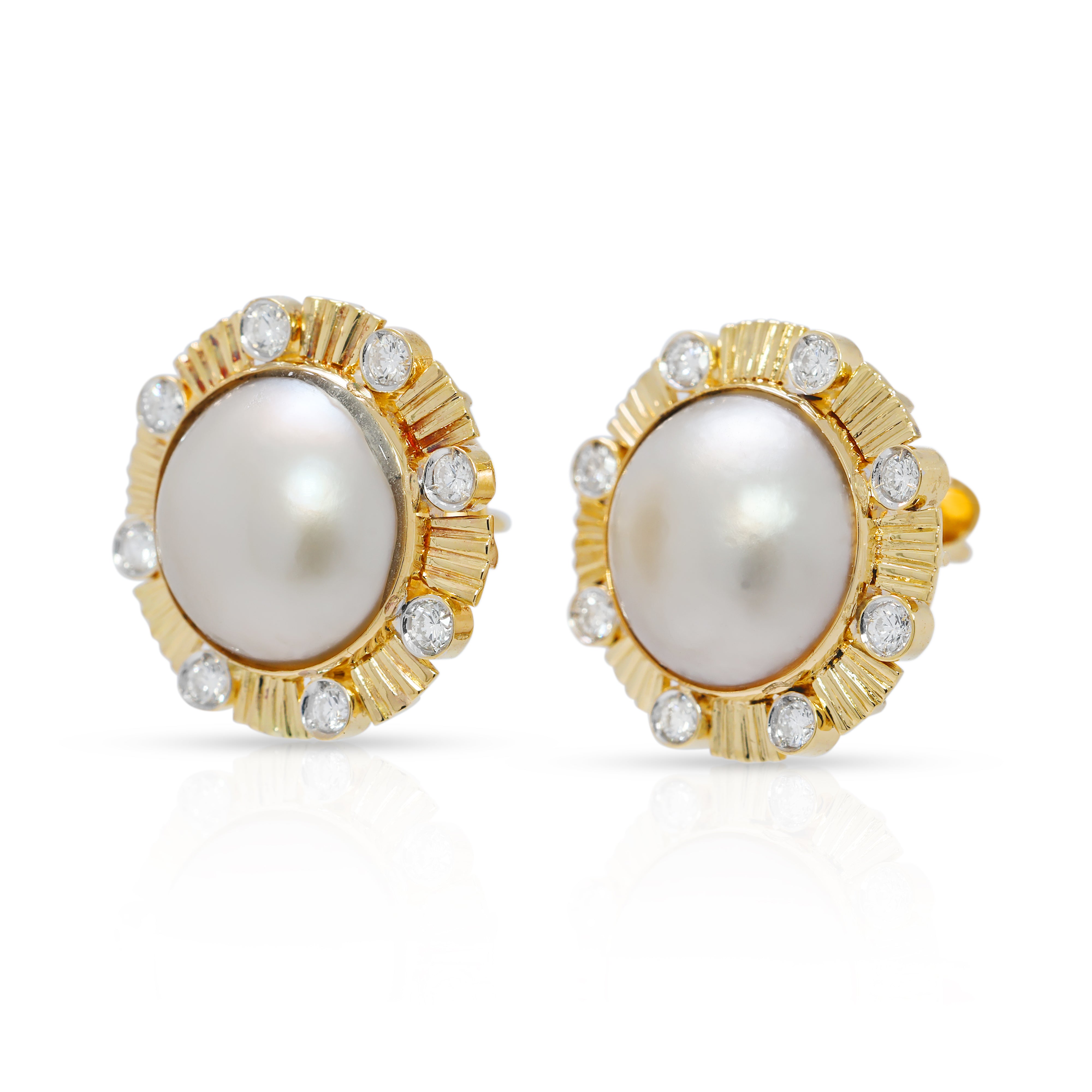 Luminous 0.32ct Natural Diamond & 10mm South Sea Pearl 18K Yellow Gold Earrings