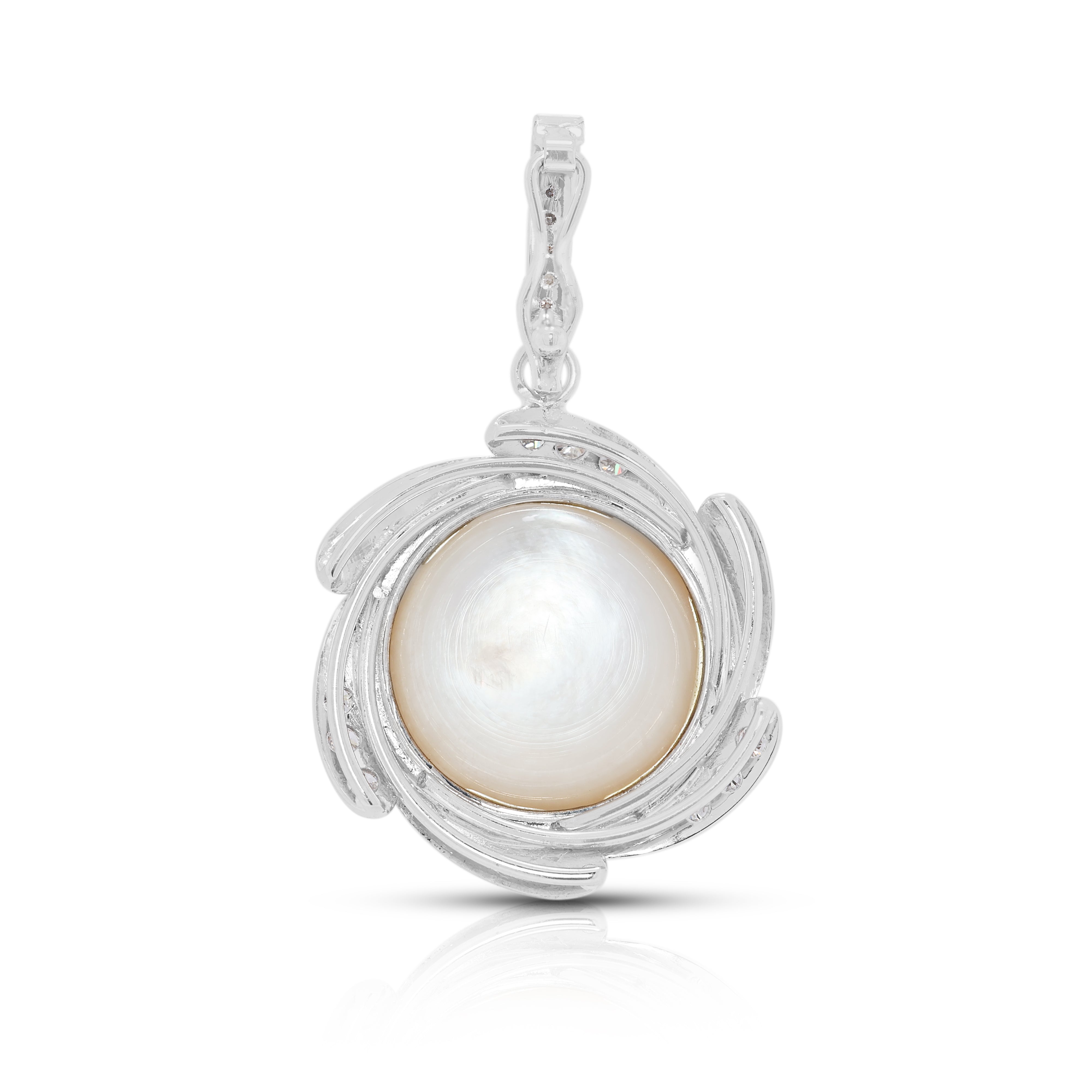 Luminous 14mm Champagne Mabe Pearl & 0.28ct Natural Diamond Swirl Pendant in 18K White Gold (New)