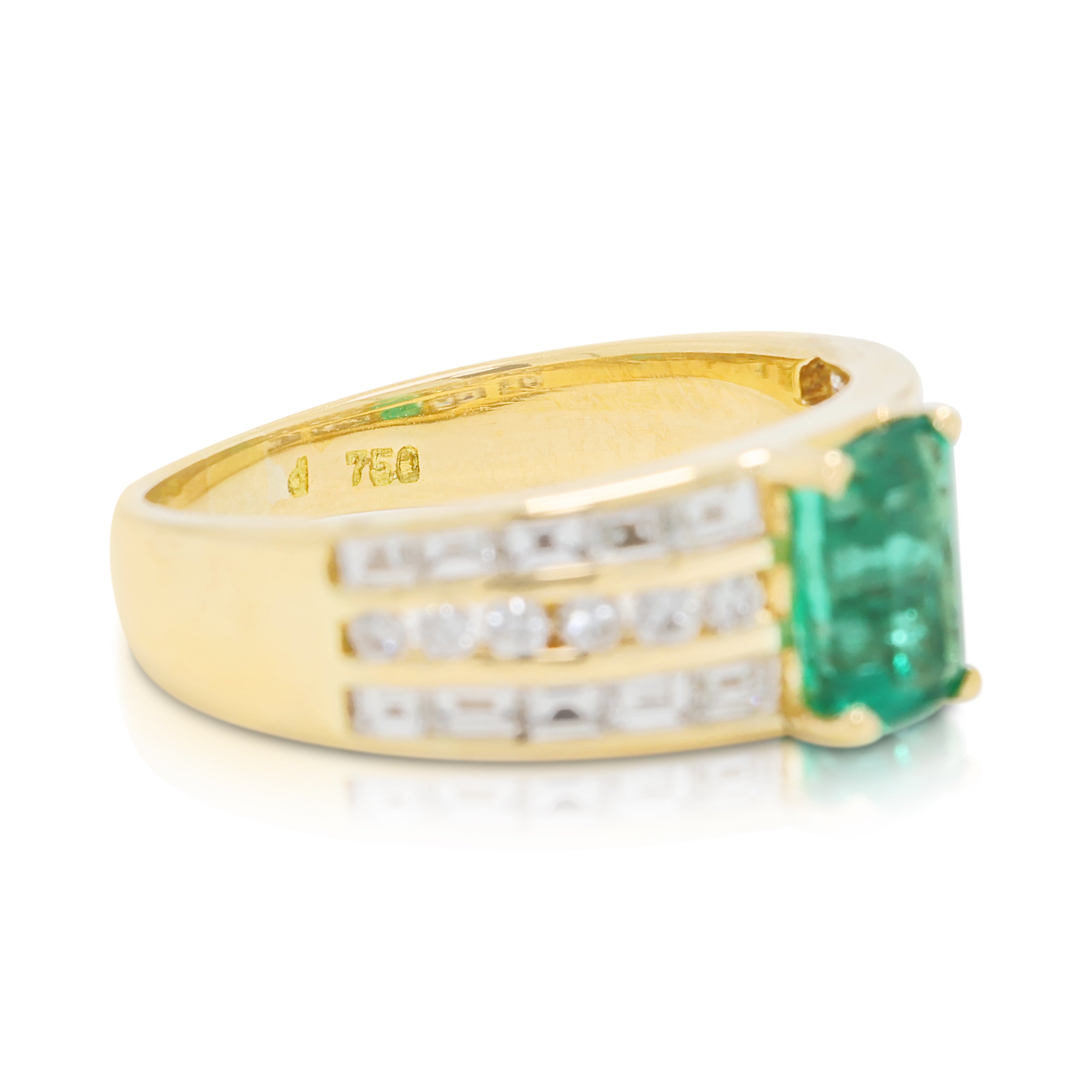 Sophisticated 0.40ct Emerald and 0.16ct Natural Diamond Tiered Band Ring in 18K Yellow Gold