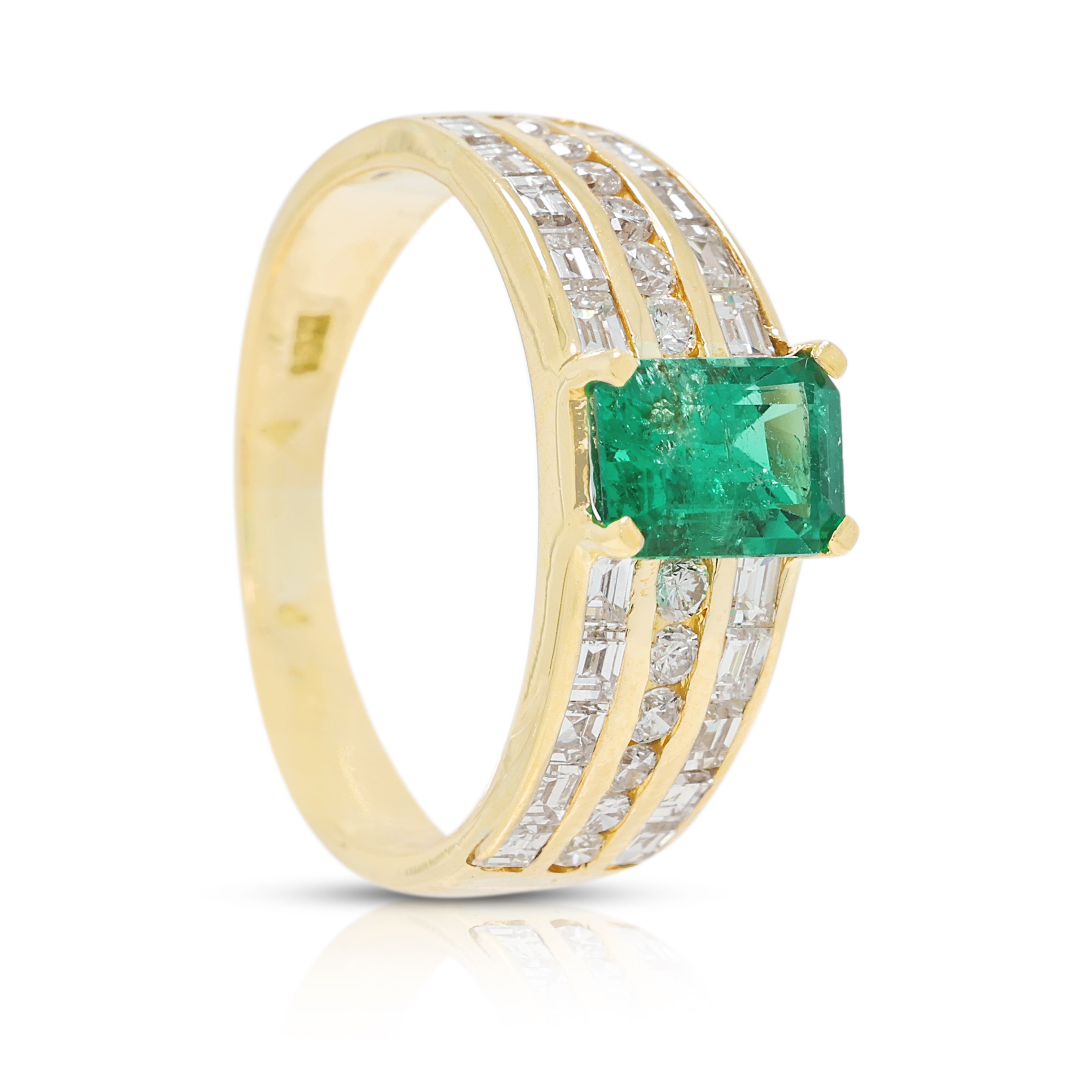 Sophisticated 0.40ct Emerald and 0.16ct Natural Diamond Tiered Band Ring in 18K Yellow Gold