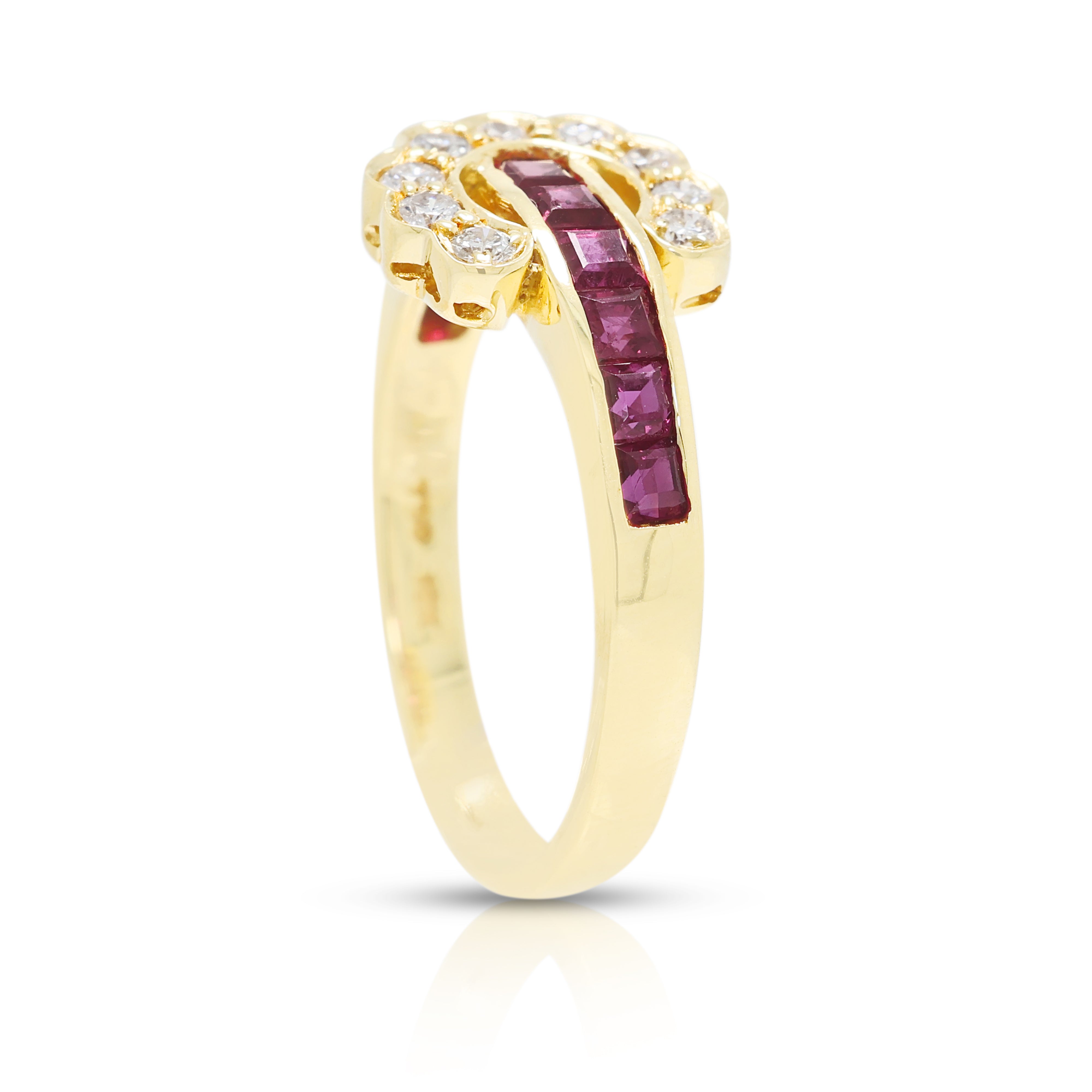 Distinctive 0.27ct Ruby and 0.13ct Natural Diamond Overlapping Ring in 18K Yellow Gold