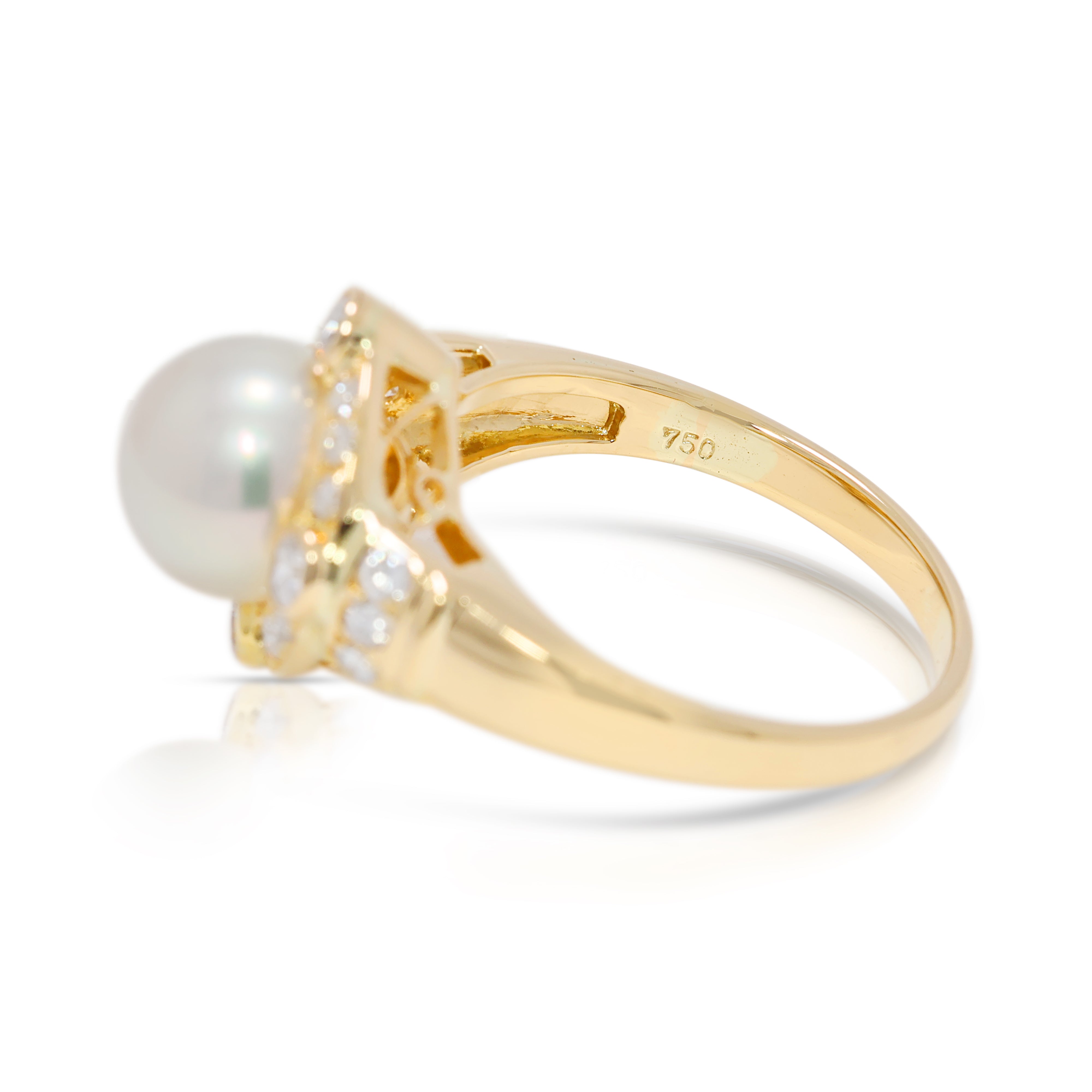 New-Unworn 0.39ct Natural Diamond & Akoya Pearl Ring in 18K Yellow Gold
