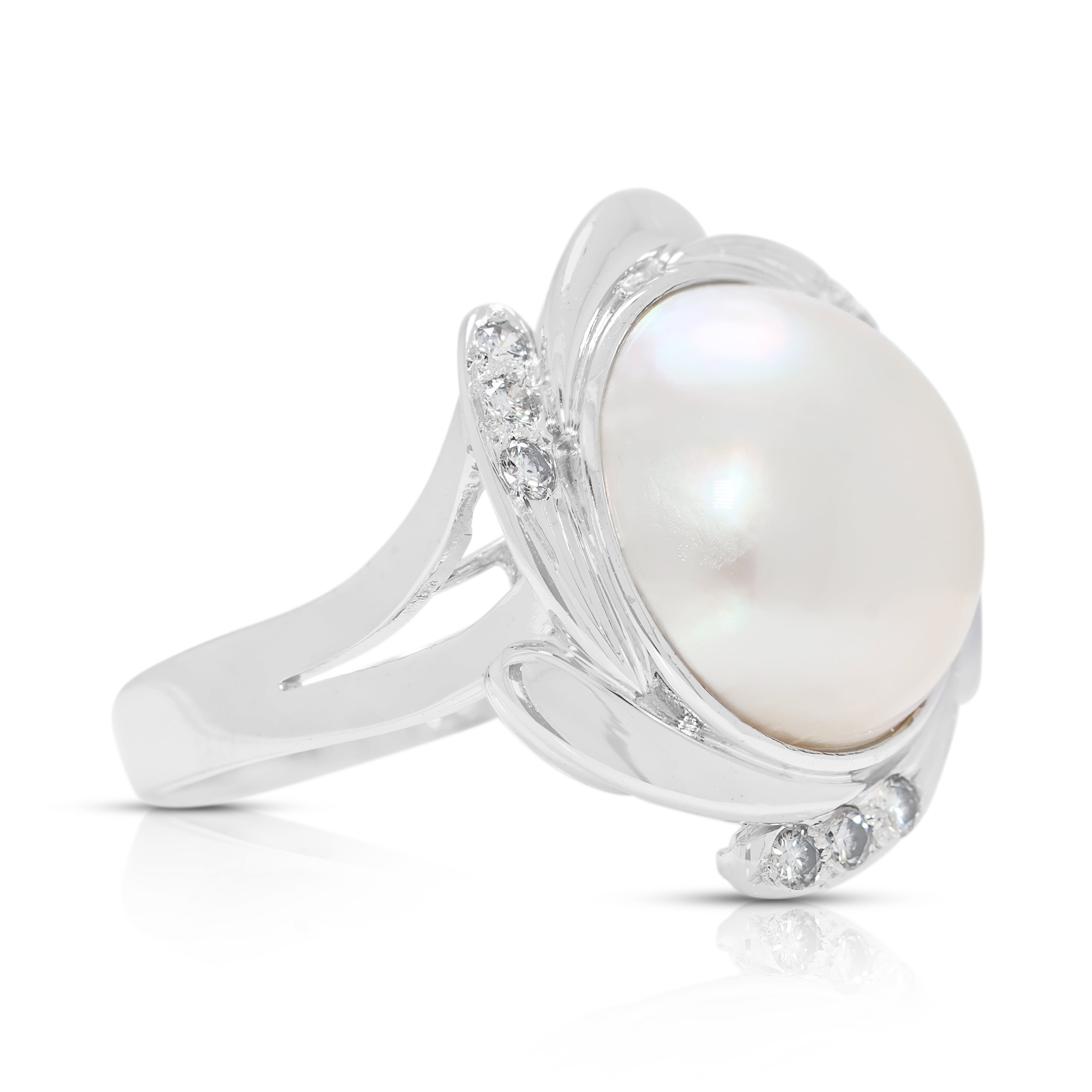 Sophisticated 13.4mm Mabe Pearl & 0.18ct Natural Diamond Swirl Ring in 18K White Gold (New)