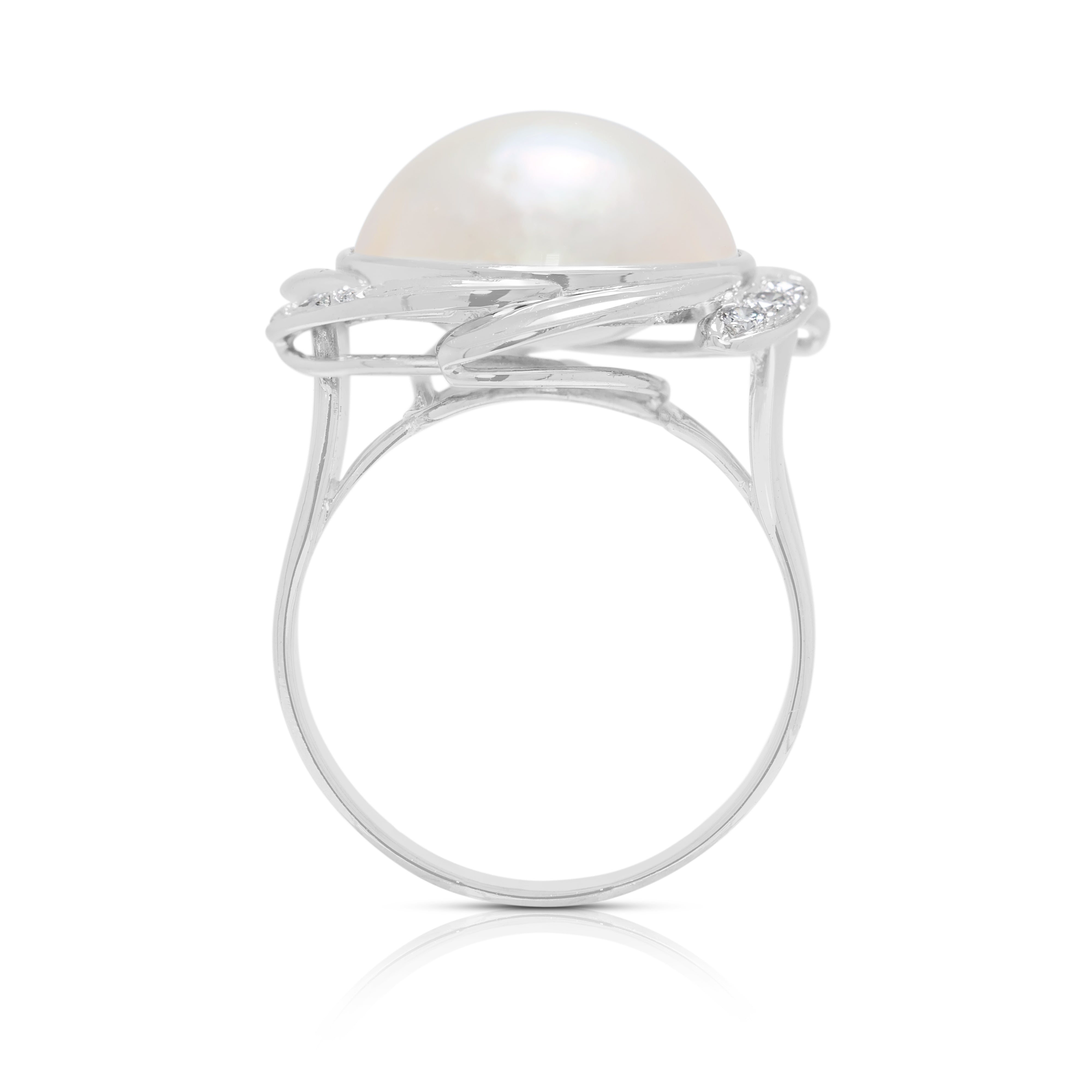 Sophisticated 13.4mm Mabe Pearl & 0.18ct Natural Diamond Swirl Ring in 18K White Gold (New)