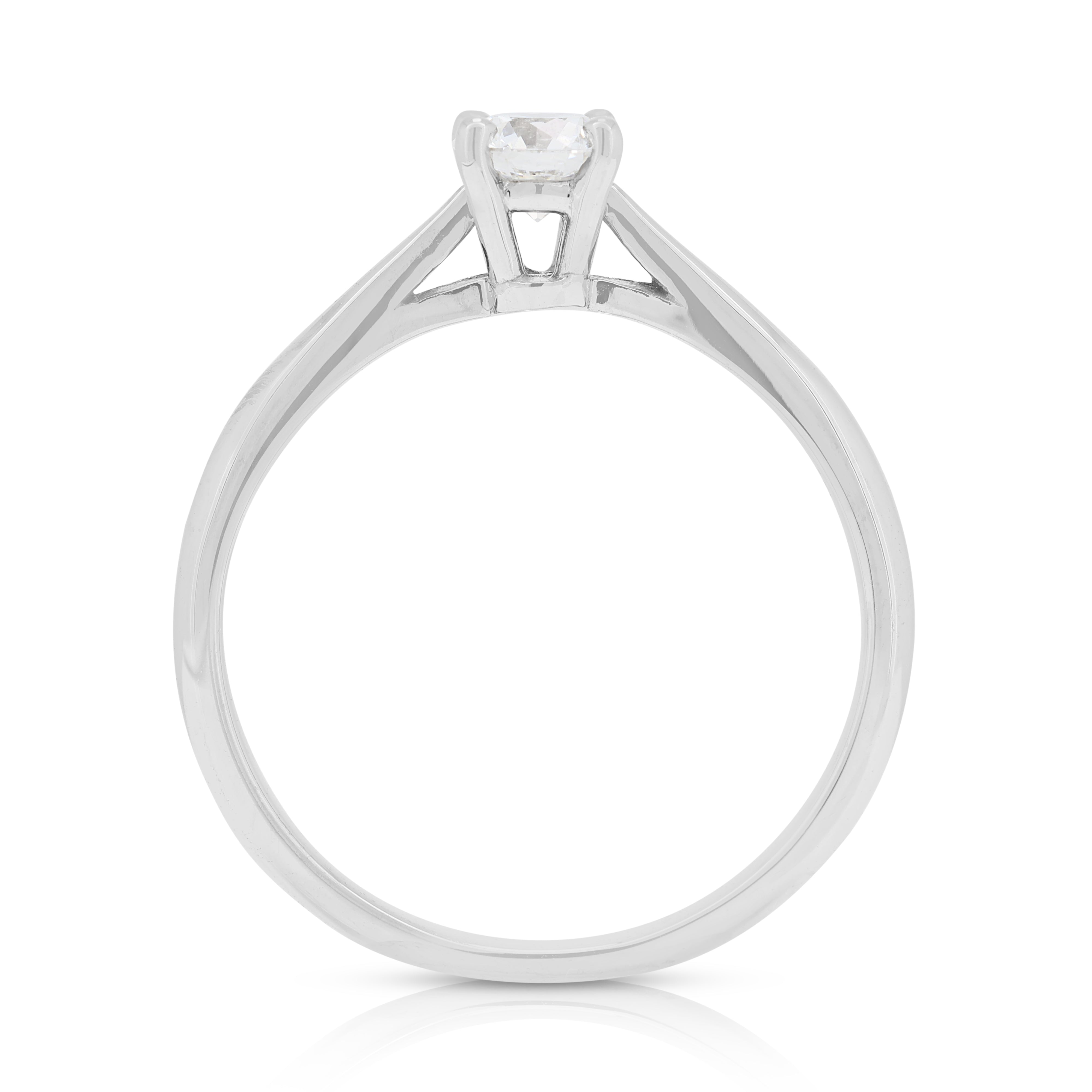 Elegant 0.27ct Solitaire Diamond Ring in Platinum - GIA Certified