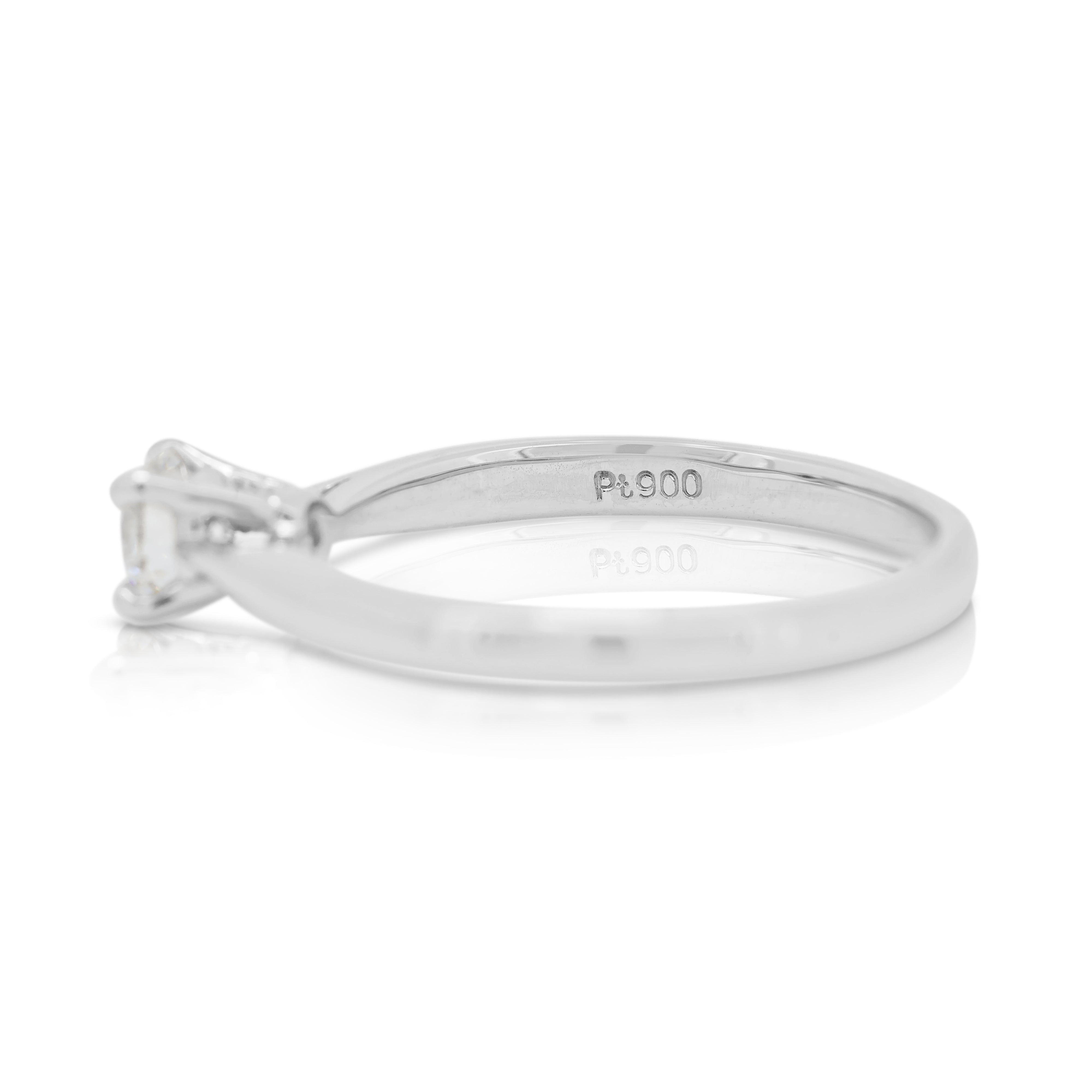 Elegant 0.27ct Solitaire Diamond Ring in Platinum - GIA Certified