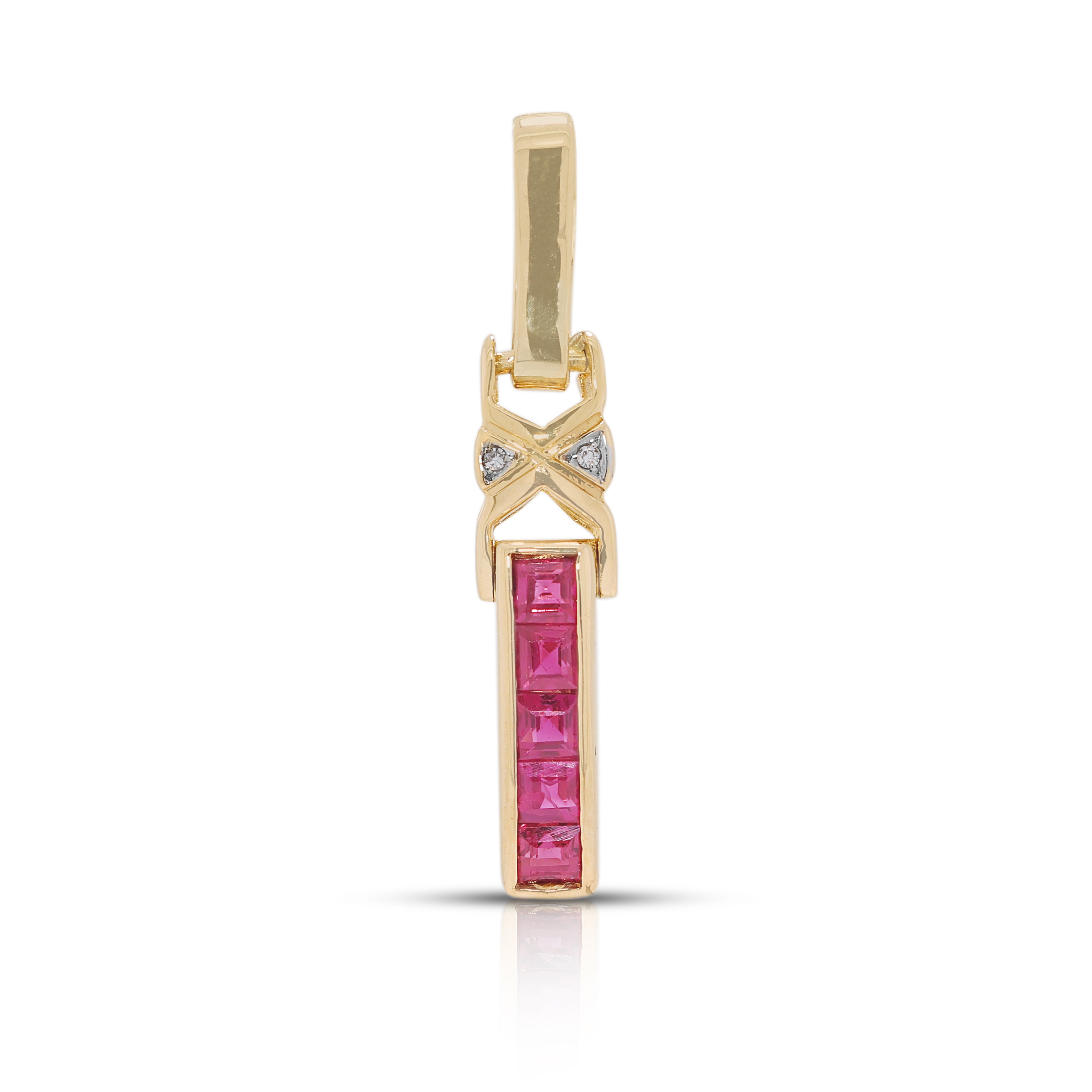 Charming 0.13ct Ruby & Natural Diamond Pendant in 18K Yellow Gold