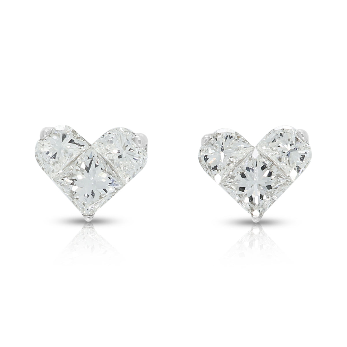 Charming 0.22ct Natural Diamond Illusion Heart Stud Earrings in 18K White Gold